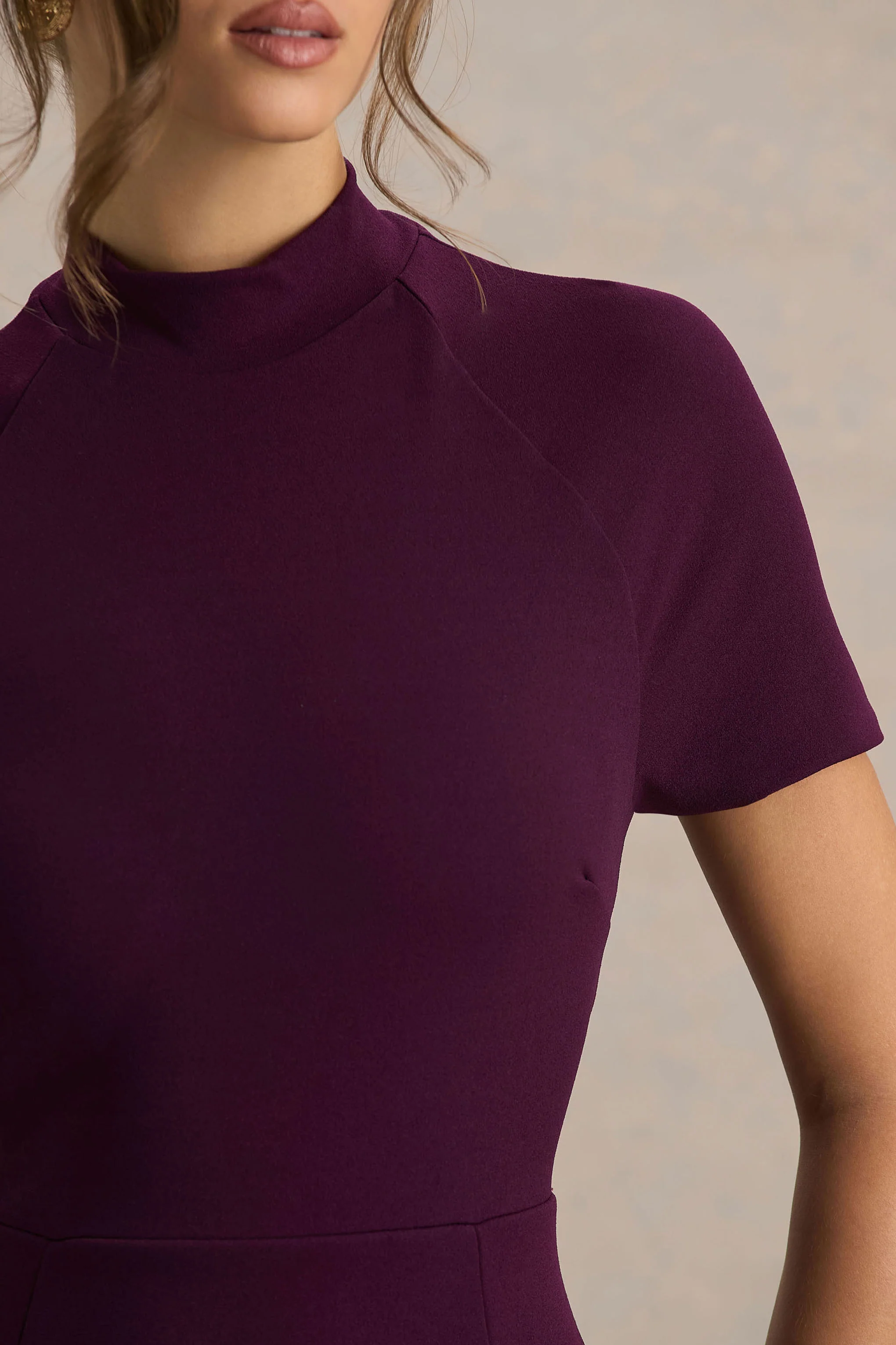 Alea | Burgundy High-Neck Short-Sleeve Maxi Dress