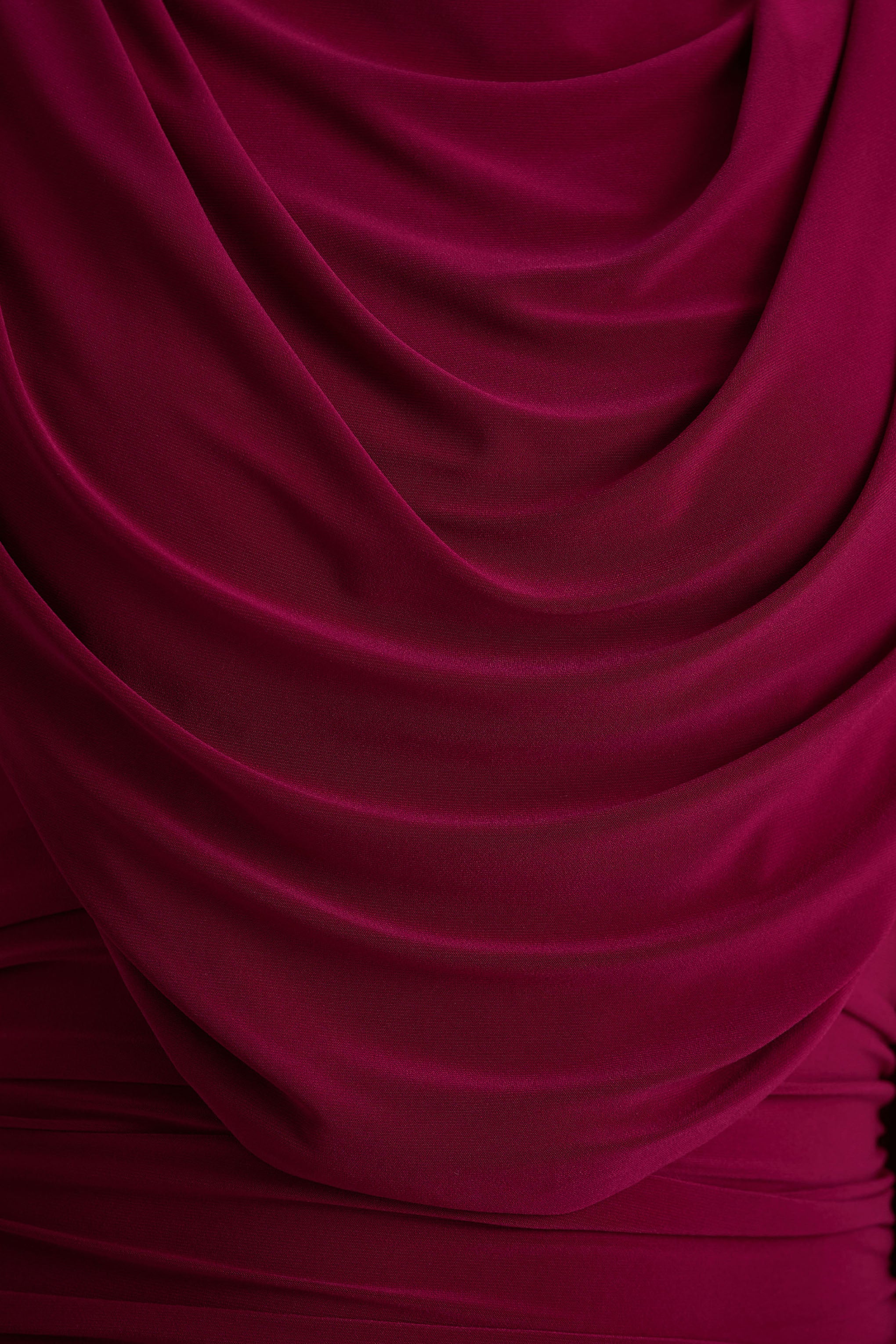 Wanderer | Burgundy Crew-Neck Midi Dress With Draped and Ruched Detailing