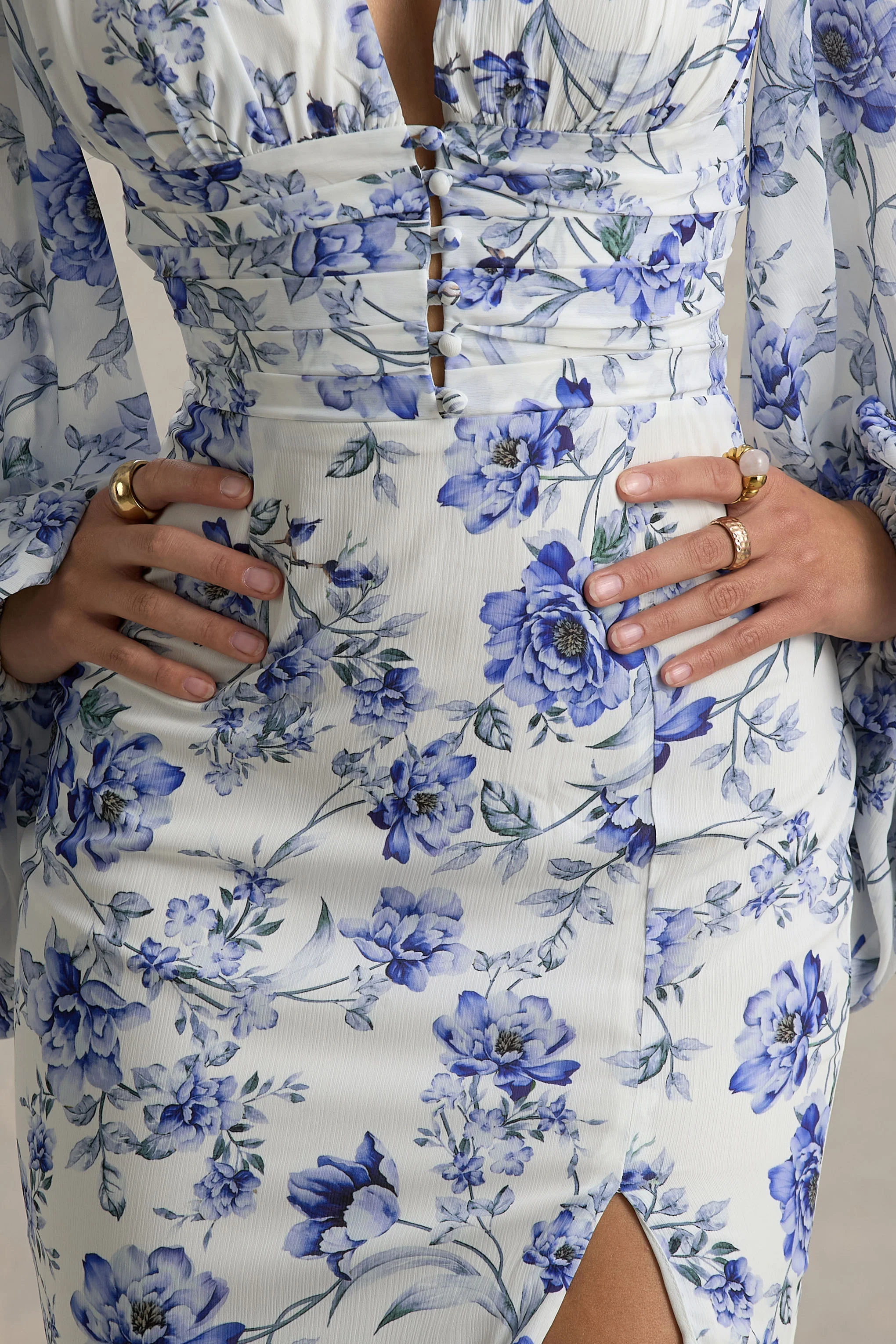 Casarile | Blue Floral Print V-Neck Balloon Sleeve Maxi Dress