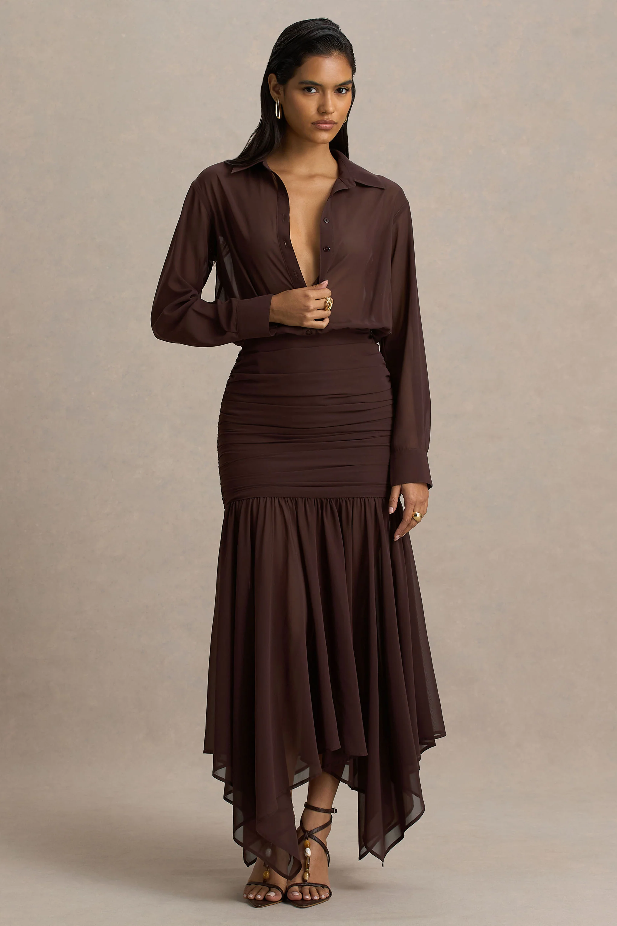 Kris | Brown Plunge-Neck Maxi Dress With Ruched Detailing