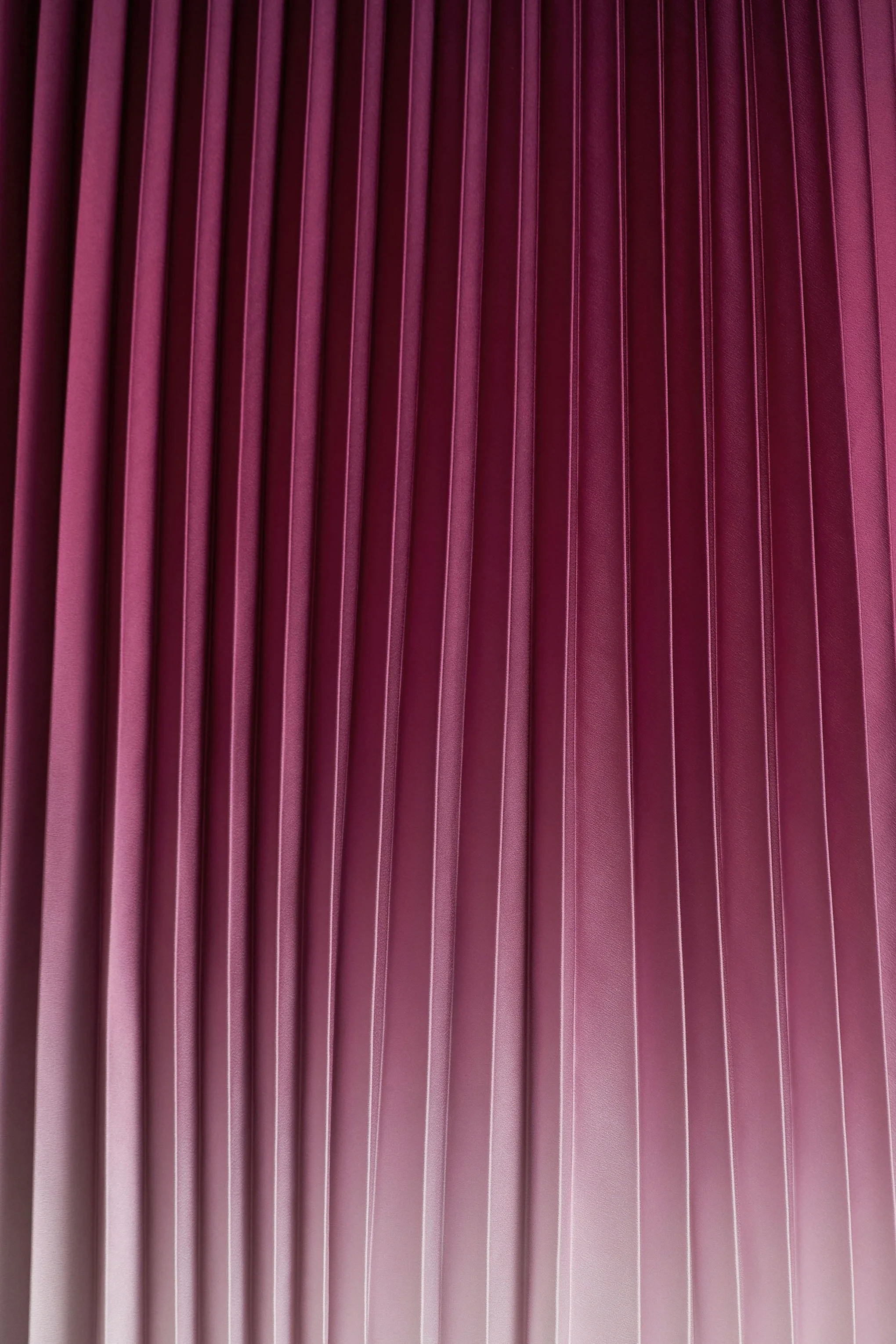 Libby | Burgundy Ombre Woven High-Neck Midi Dress With Pleated Detailing