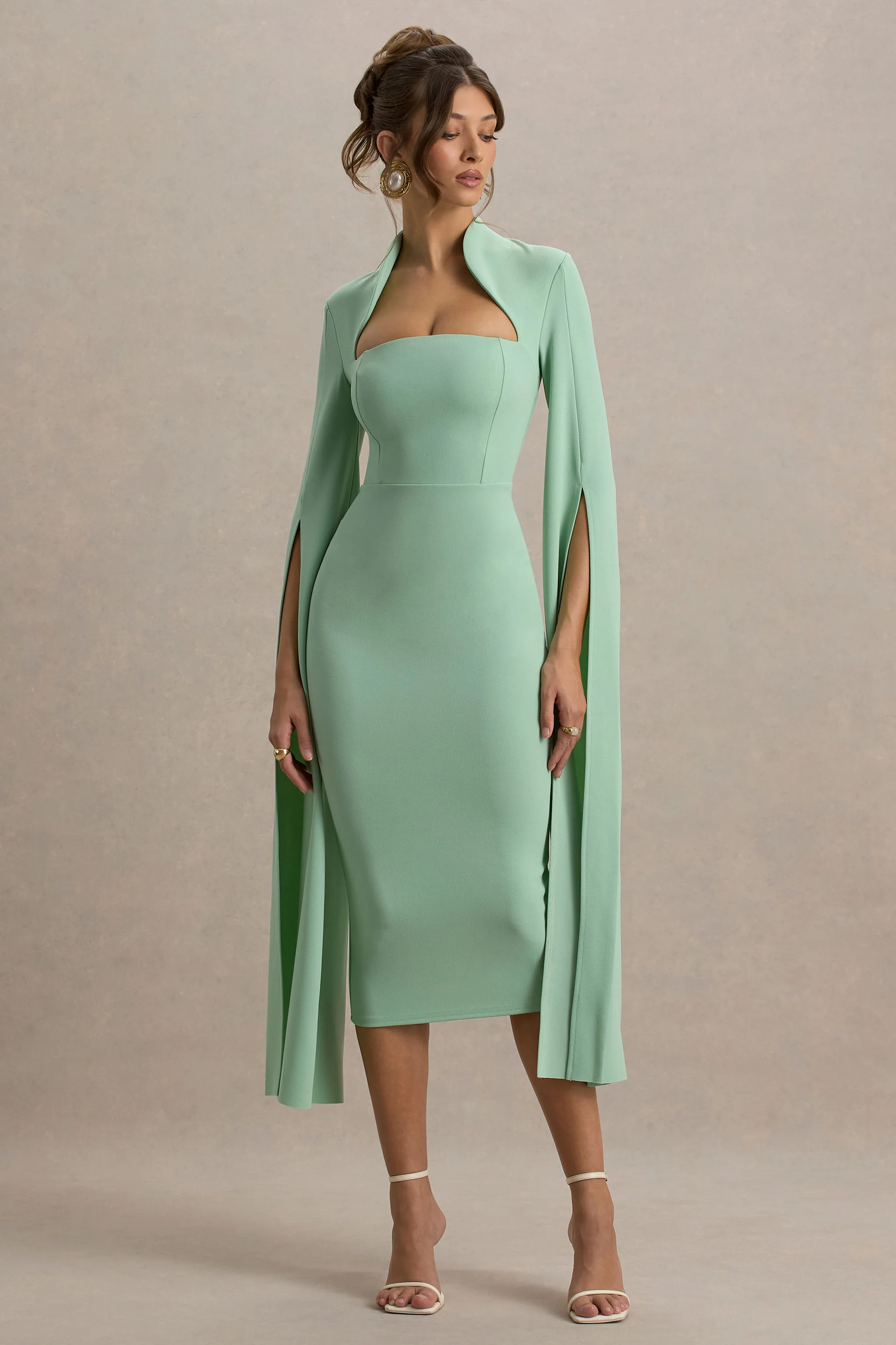 Linden | Light Green Bodycon Cape-Sleeve Midi Dress