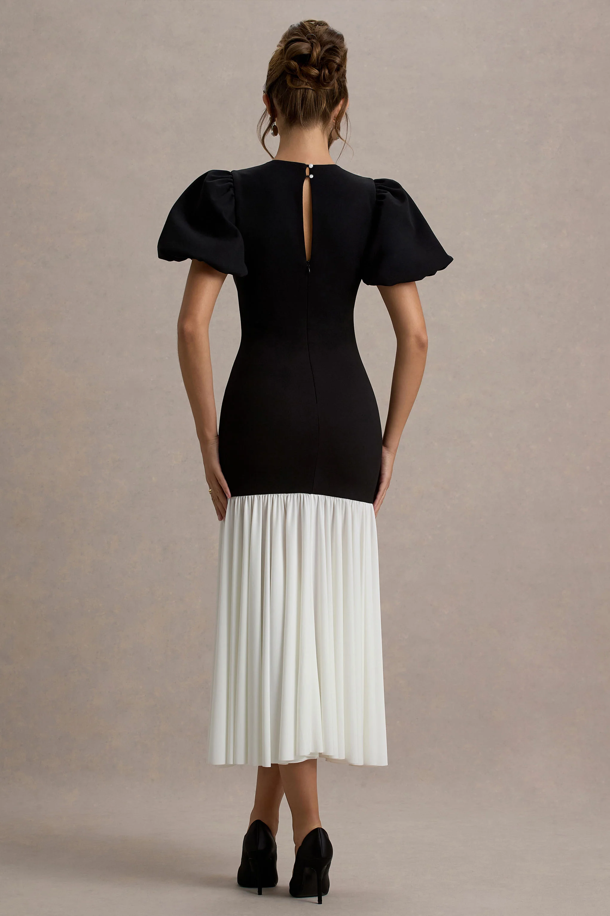 Cinzia | Black & White Puff-Sleeve Volume-Hem Midi Dress