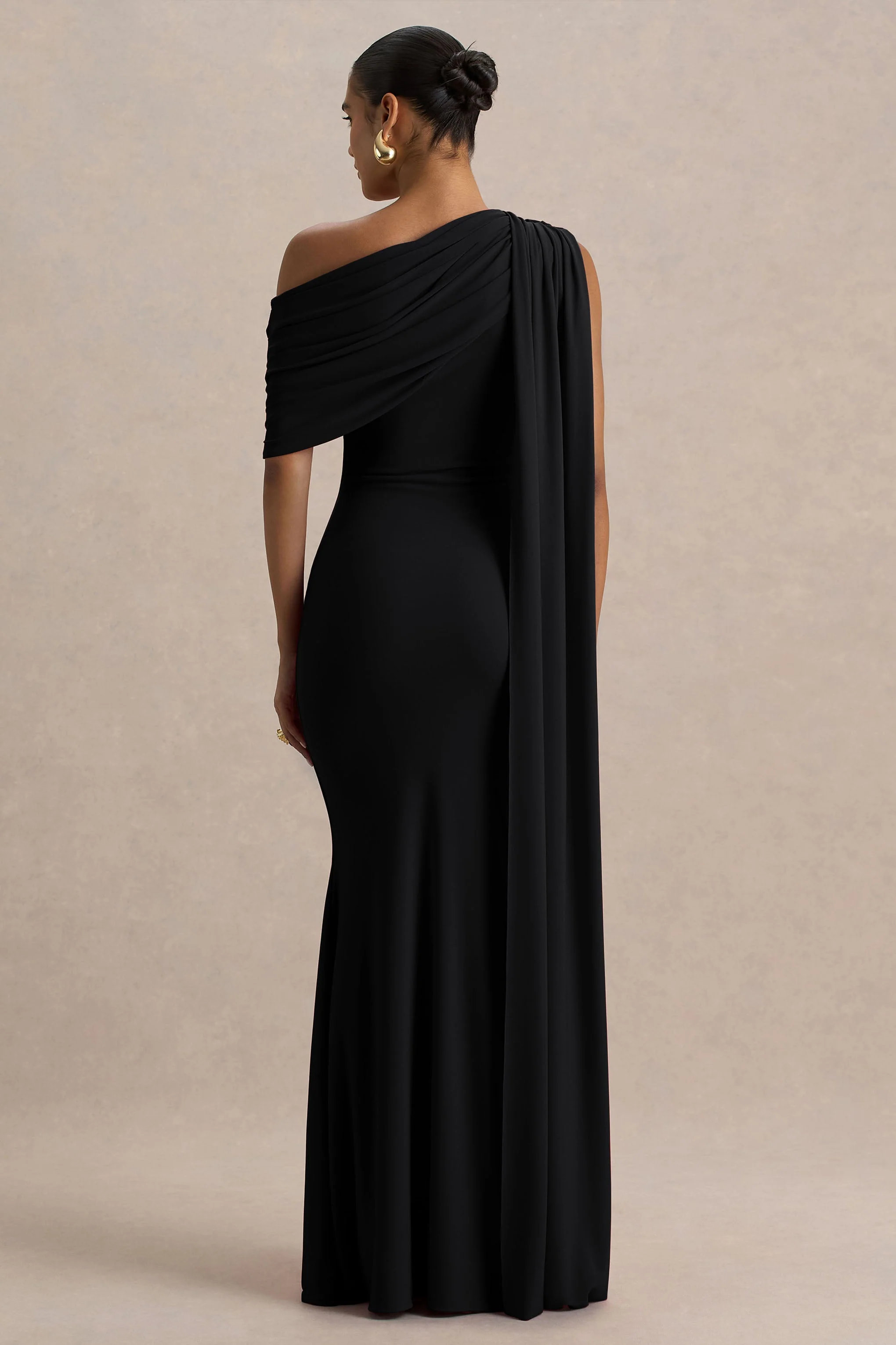 Zendaya | Black Asymmetric-Neck Fishtail Maxi Dress With Cape Detail