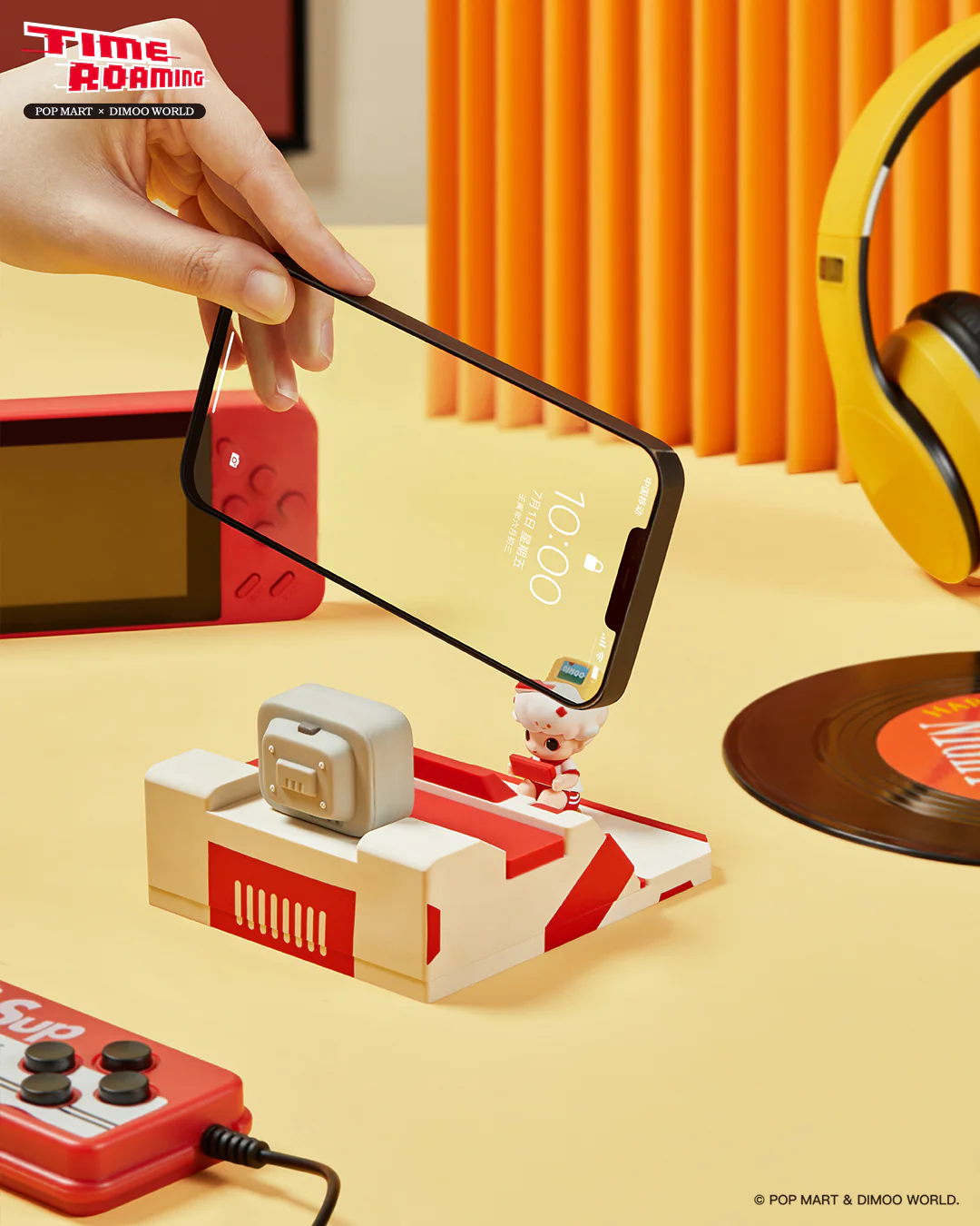 POP MART Dimoo Time - Traveling Series - Mobile Phone Holder