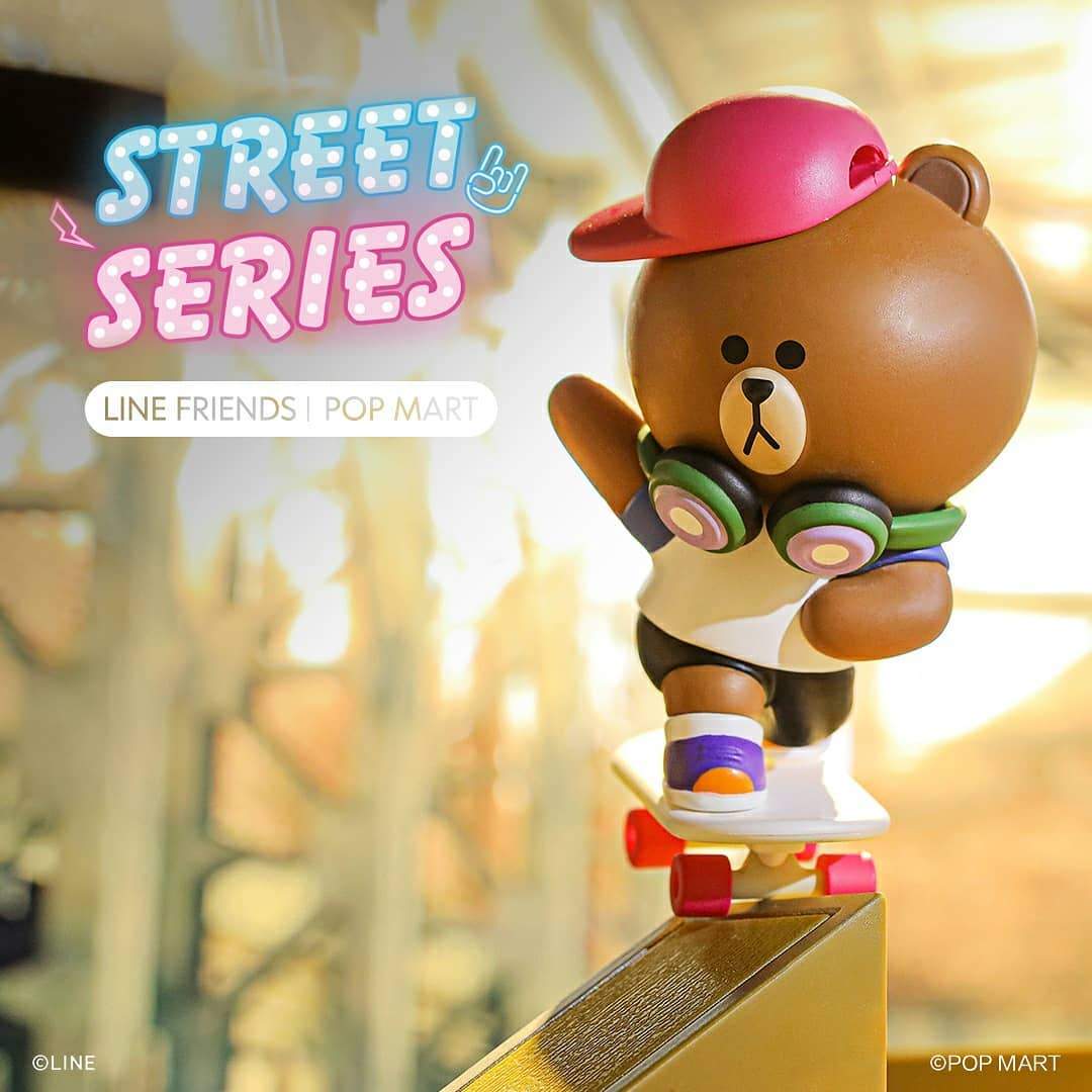 POP MART LINE Friends Street Series