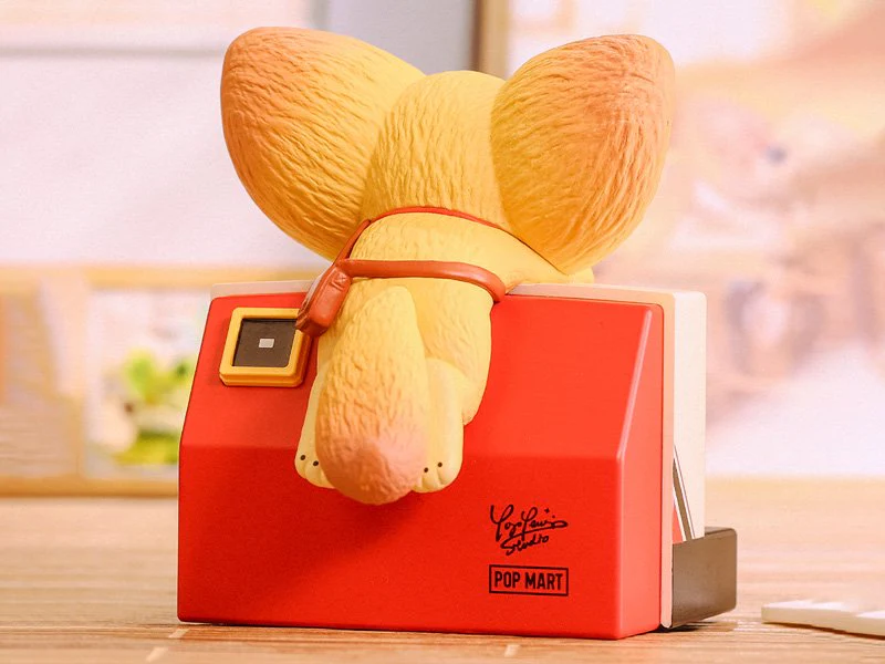 POP MART Kenneth Catch Your Wonderful Moment 100% Limited Edition