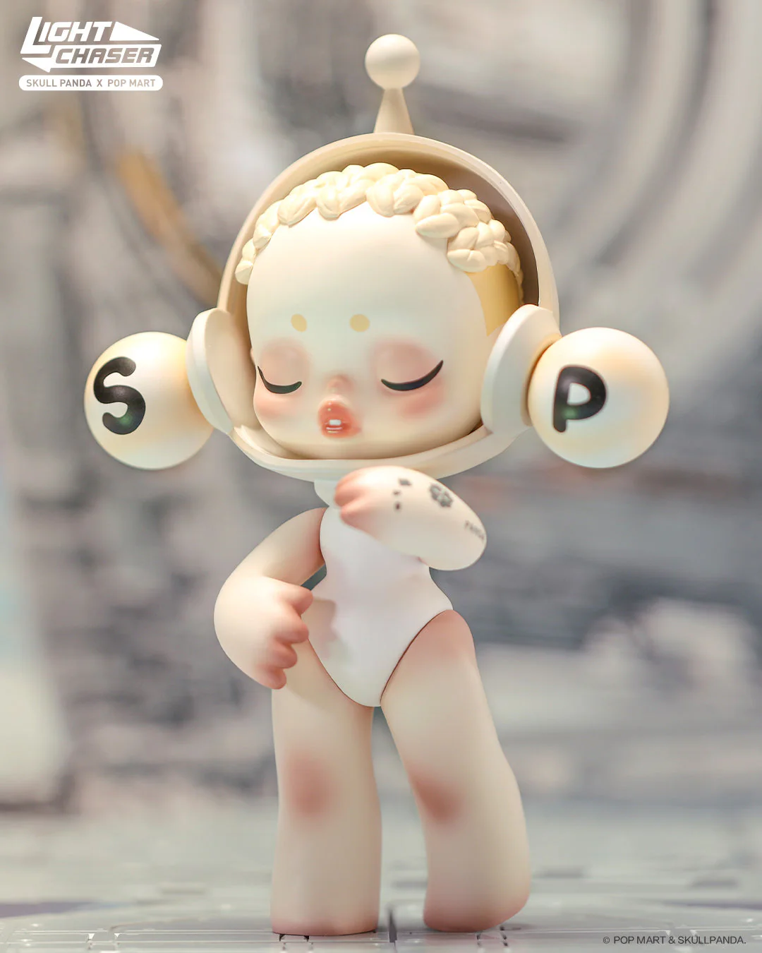 POP MART Skullpanda OOTD Light Chaser Figurine