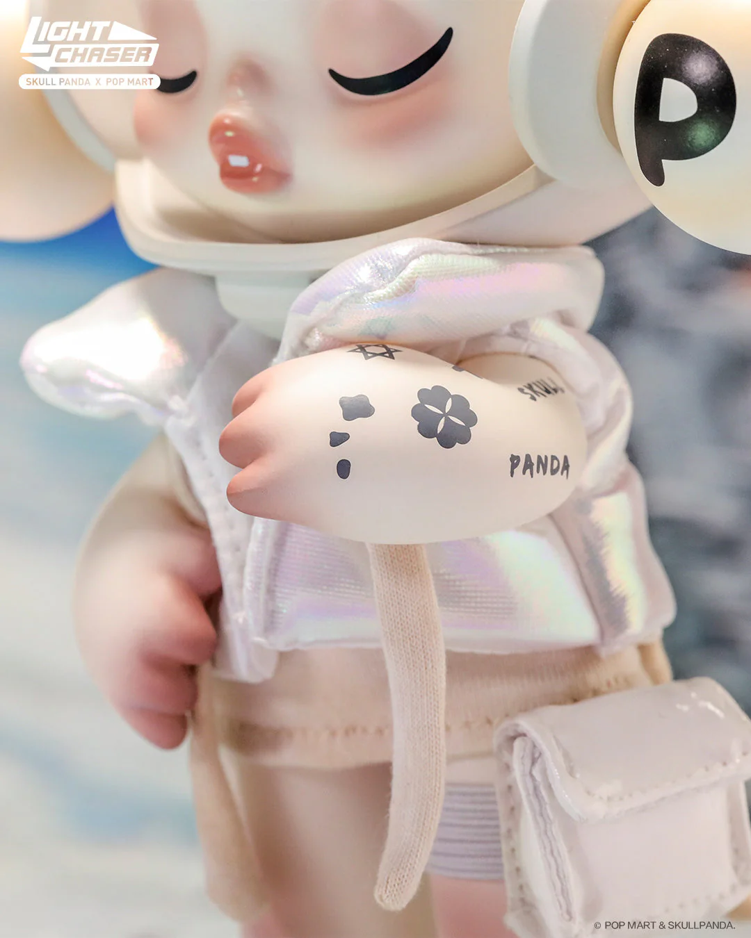 POP MART Skullpanda OOTD Light Chaser Figurine
