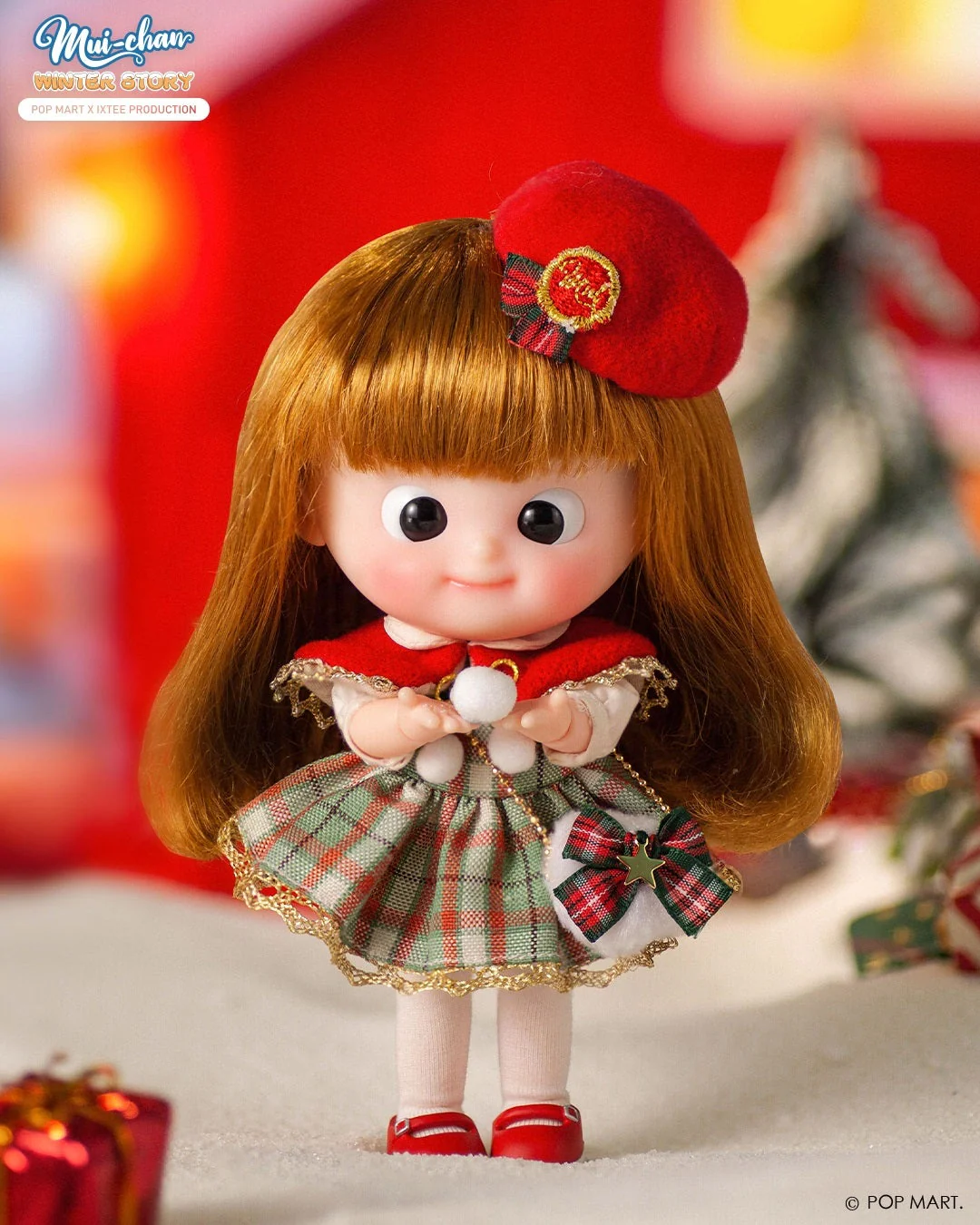 POP MART Mui-chan Winter Story Mini Doll (Christmas Bakery House)