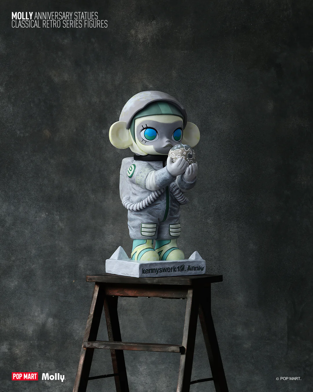 POP MART Molly Anniversary Statues Classical Retro Series