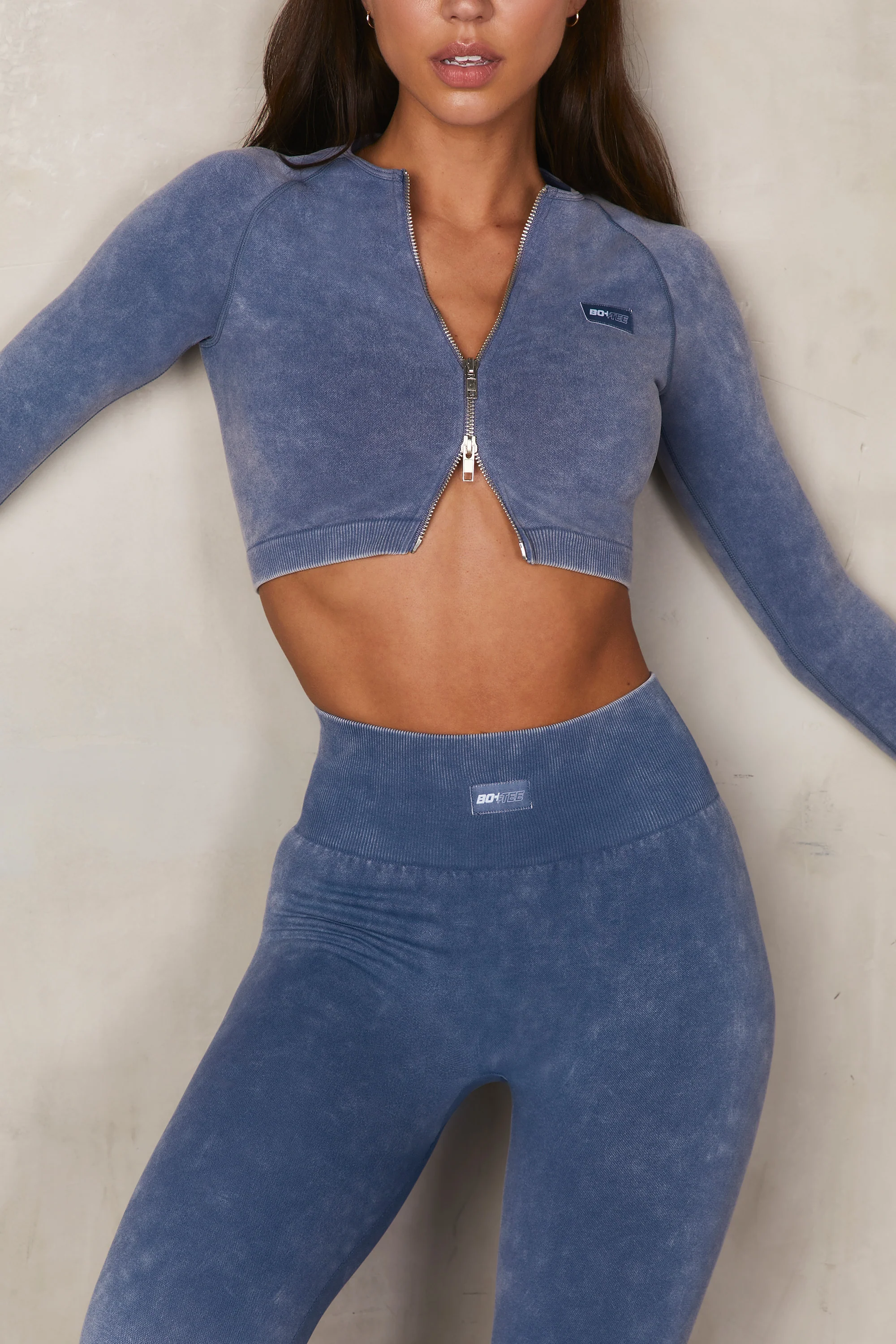 Seamless Acid Wash Zip Crop Top in Indigo