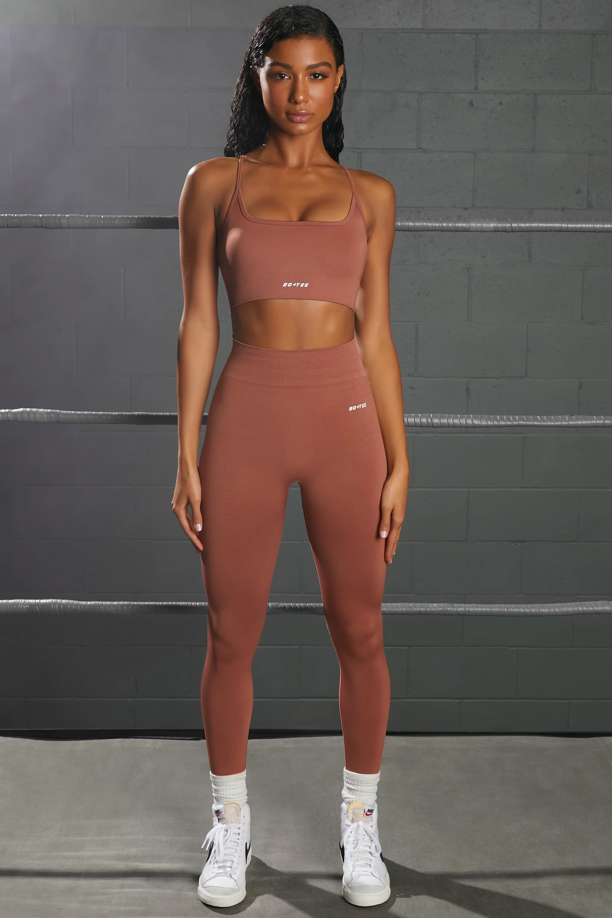 Surge Petite Curved Waist Seamless Leggings in Rust