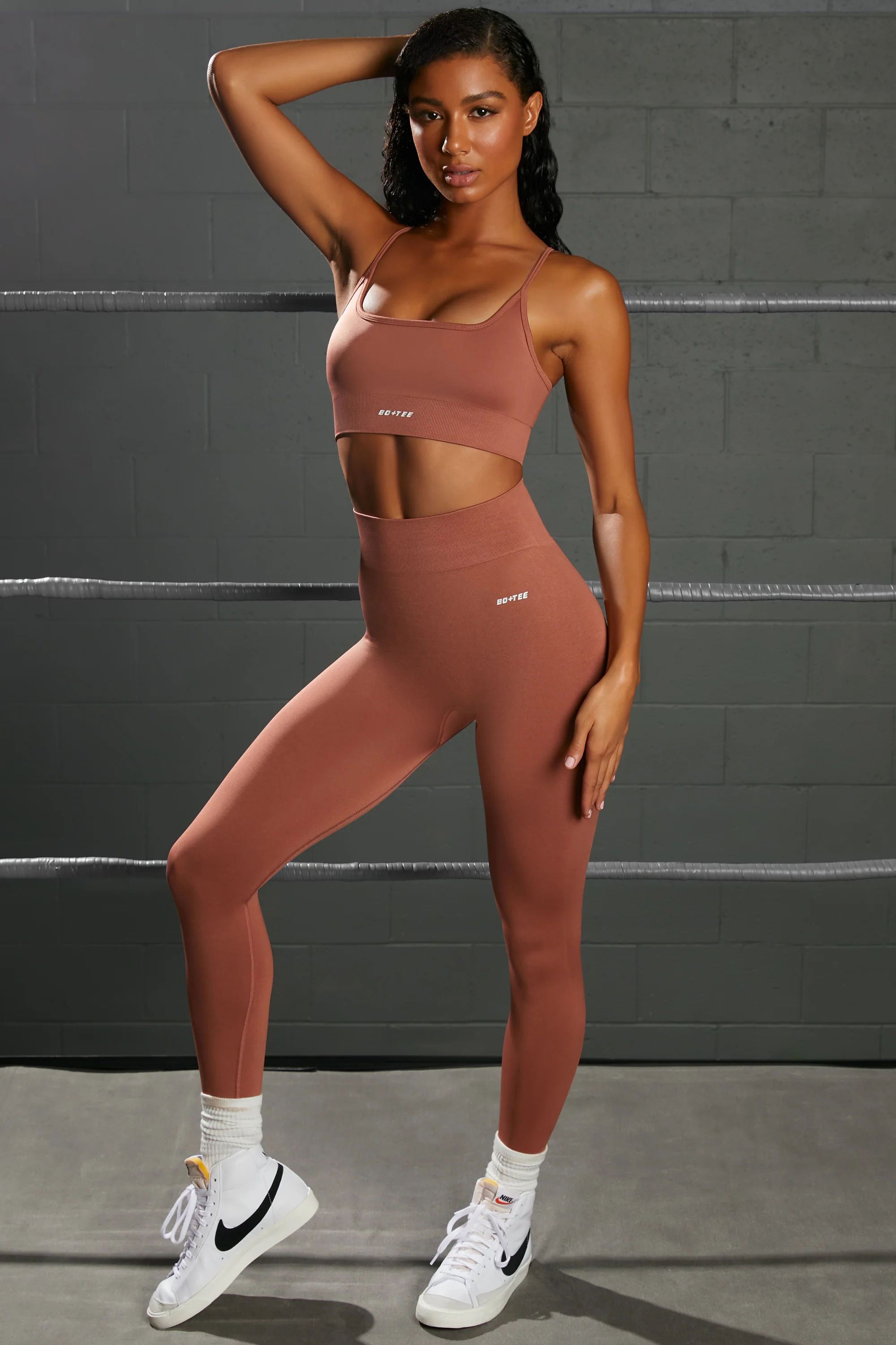 Surge Petite Curved Waist Seamless Leggings in Rust