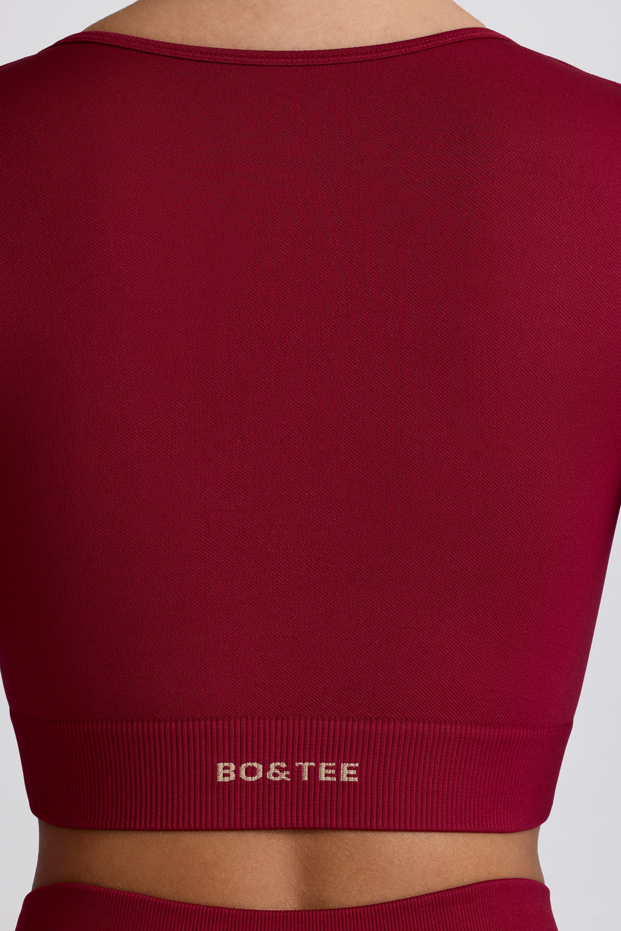 Super Sculpt Seamless Long-Sleeve Crop Top in Burgundy