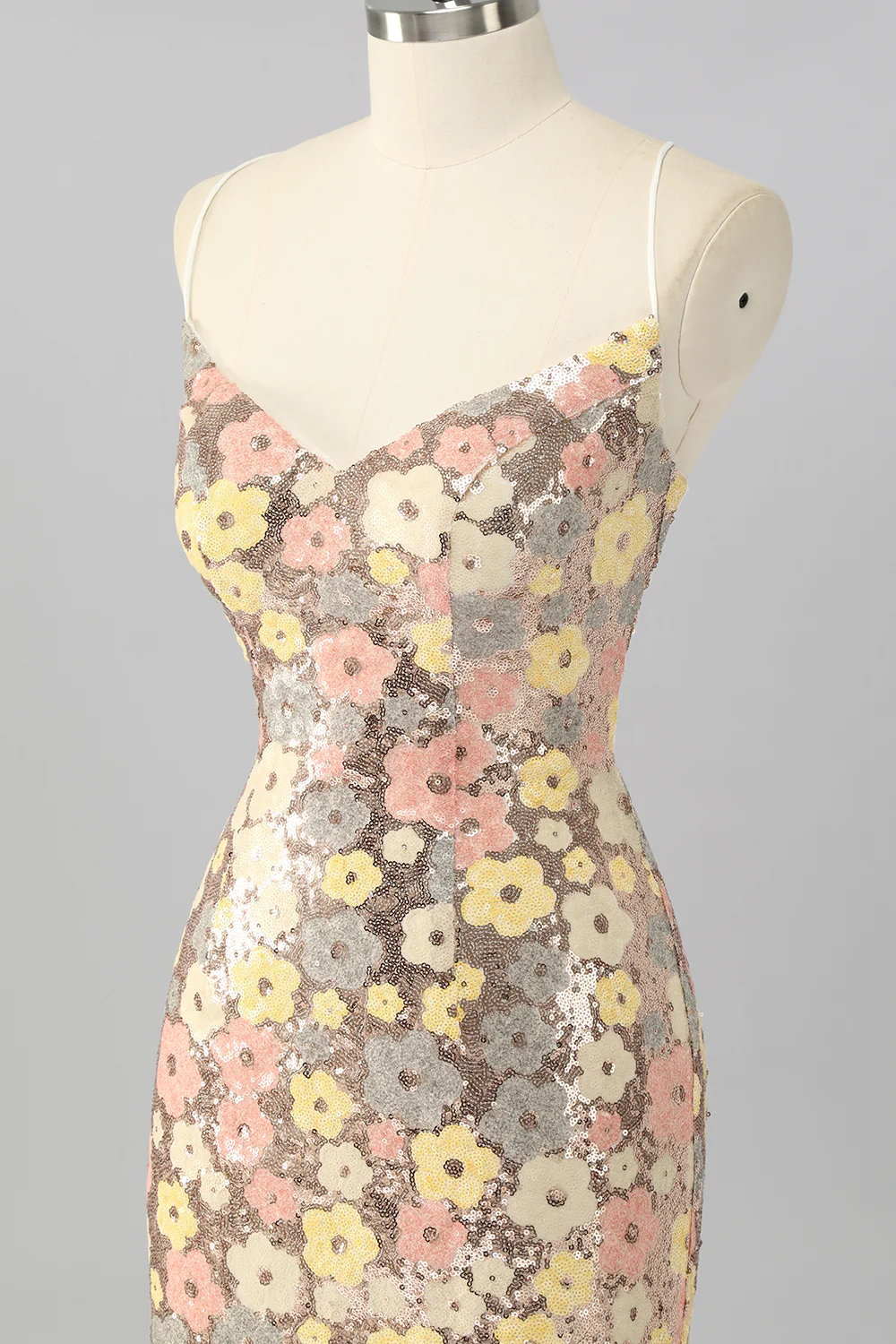 Sparkly Yellow Sequin Floral Backless Tight Short Homecoming Dress