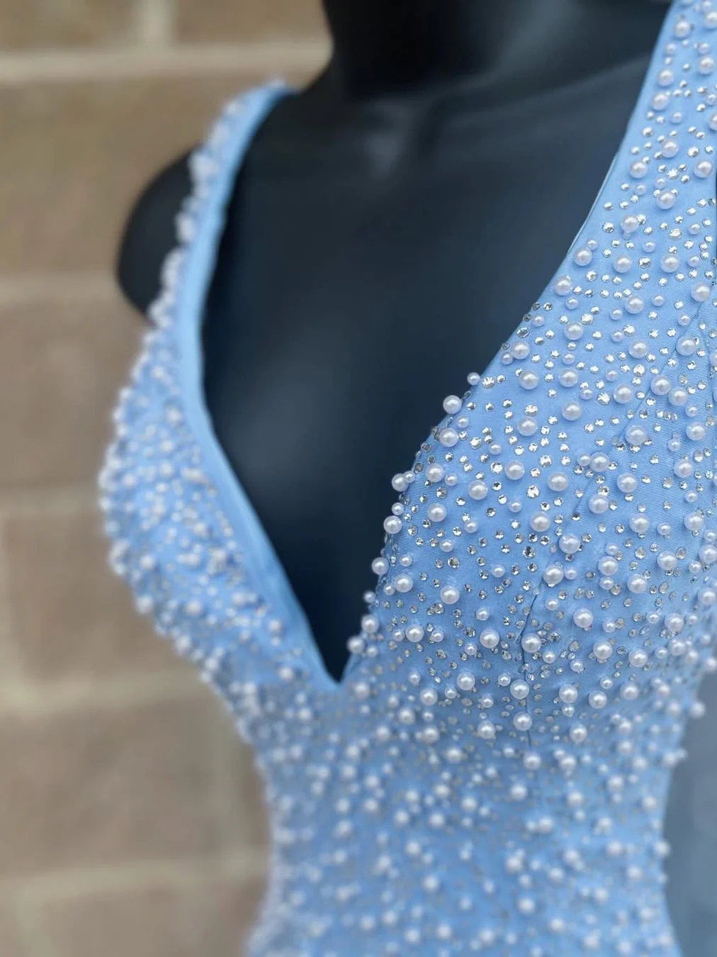 Trendy Sheath V Neck Fuchsia Short Homecoming Dress with Pearls