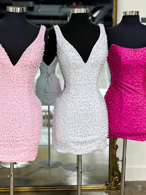Trendy Sheath V Neck Fuchsia Short Homecoming Dress with Pearls