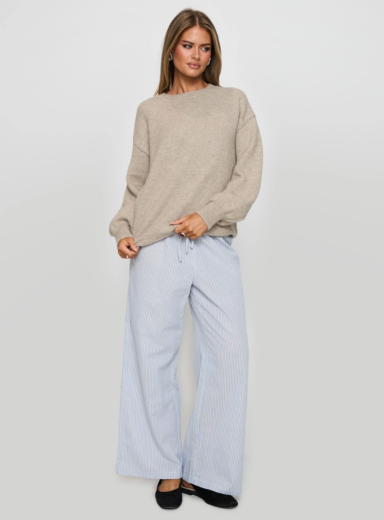 Ryanna Cozy Knit Sweater – Classic Beige Pullover for Effortless Style