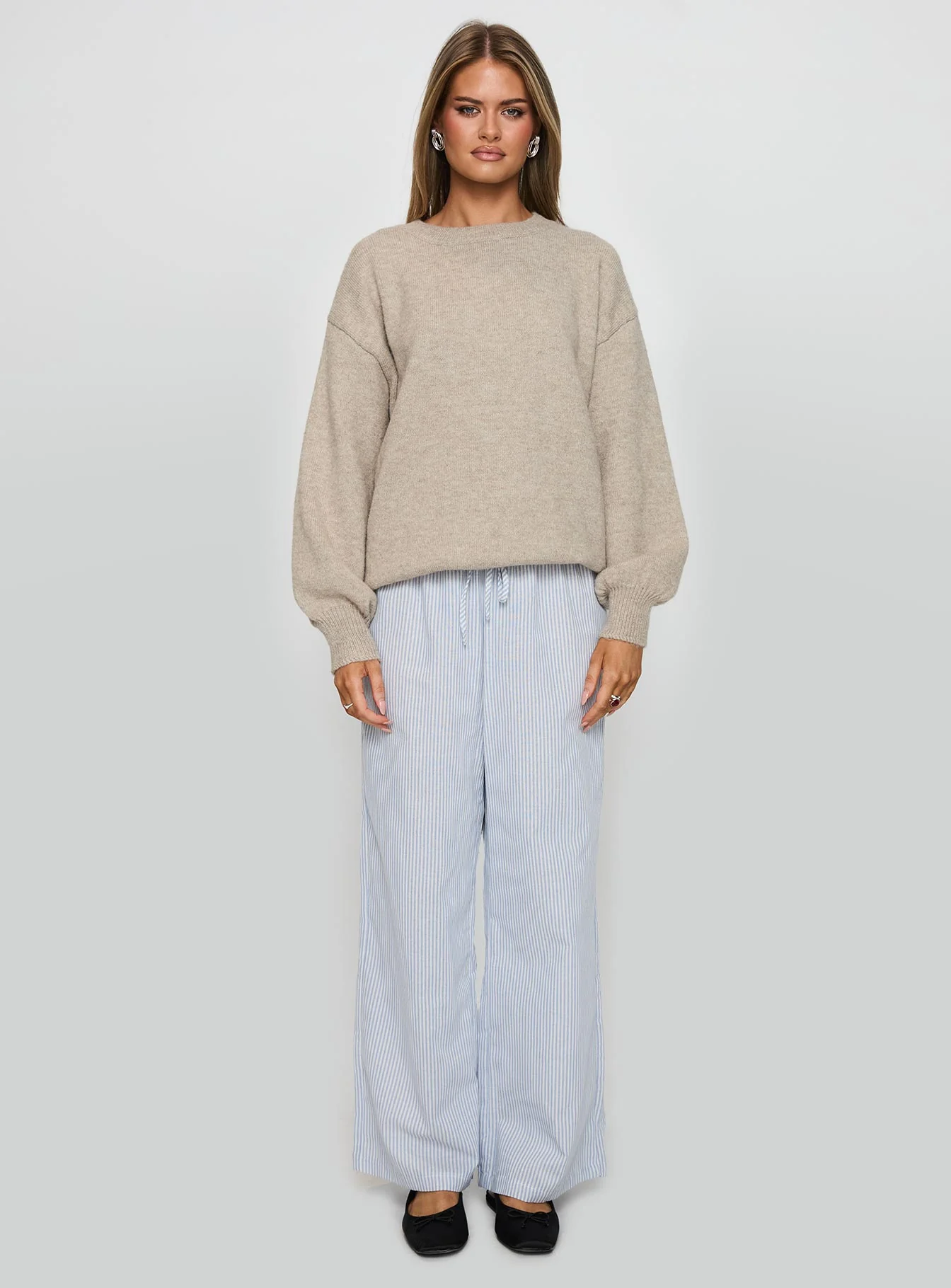 Ryanna Cozy Knit Sweater – Classic Beige Pullover for Effortless Style