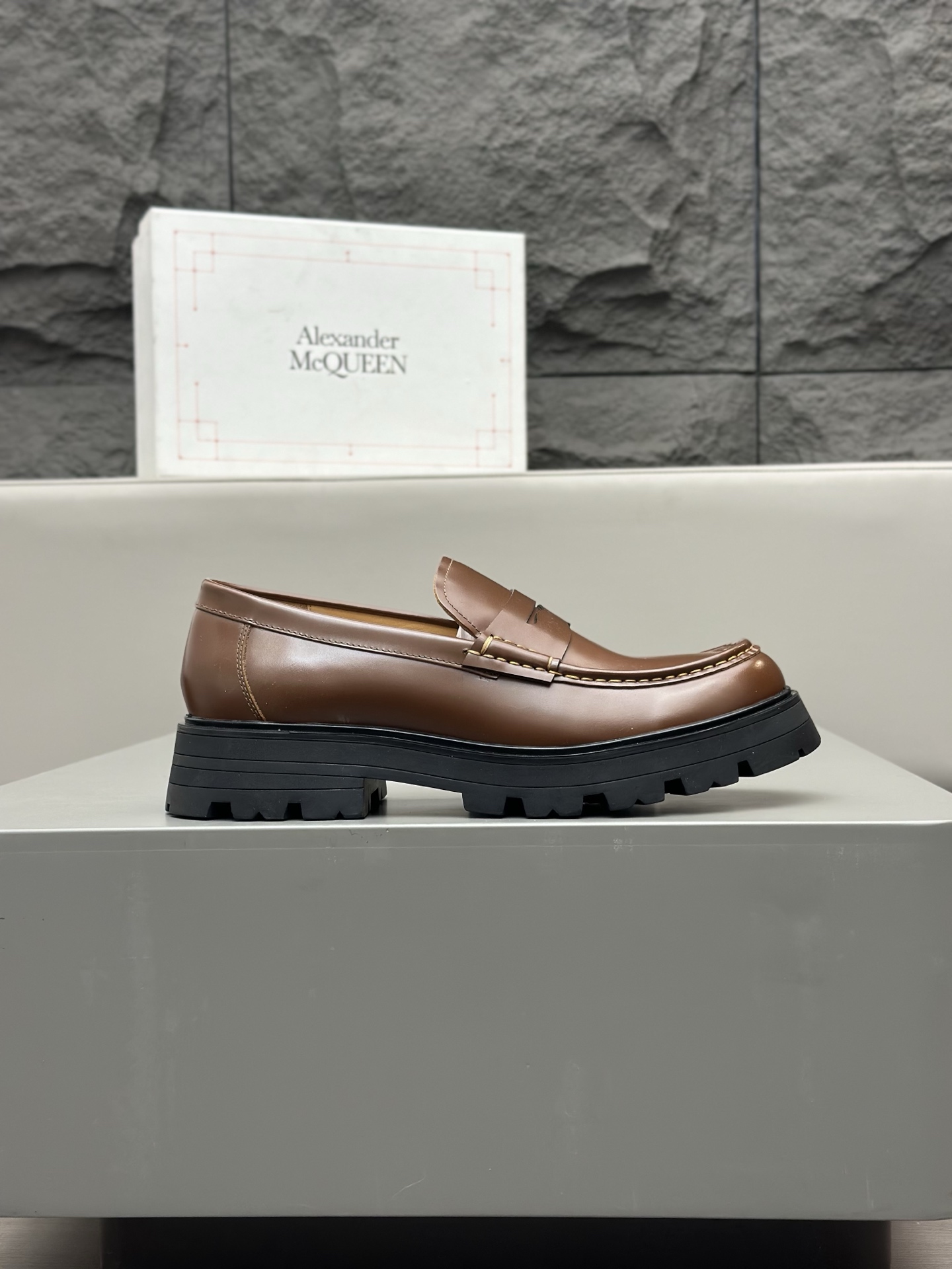 ALEXANDER MCQUEEN new men's derby shoes