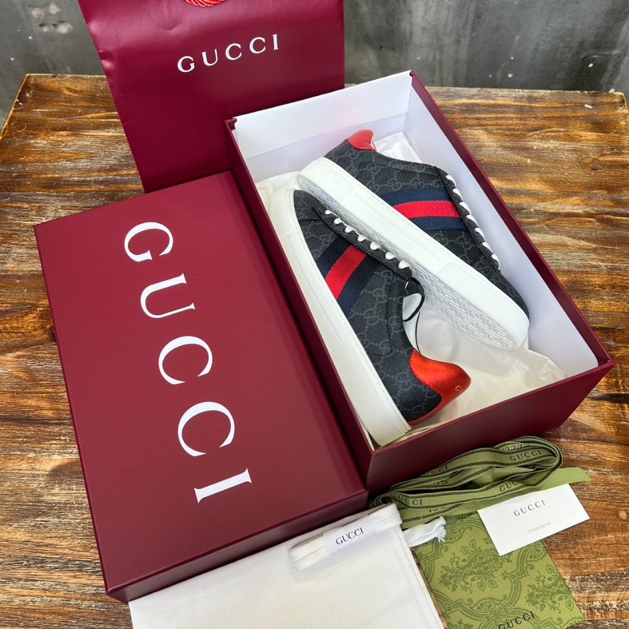 Gucci ACE Metal Tag Red And Blue Web Sneaker – GCC169