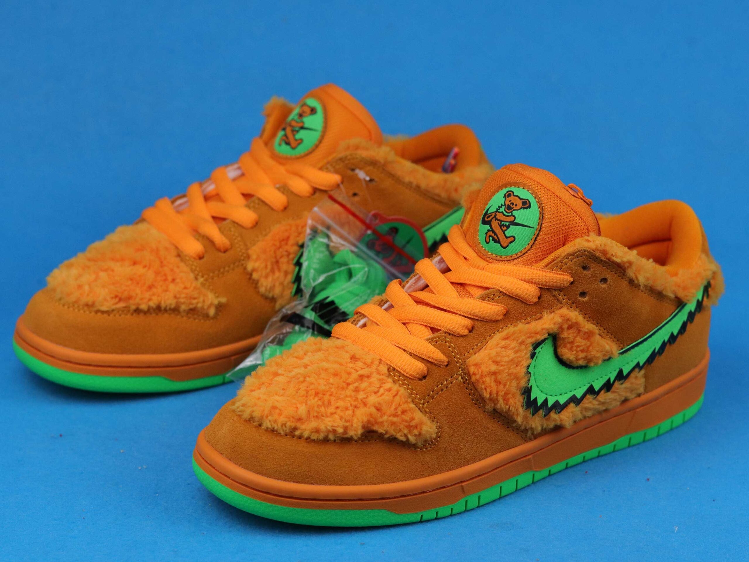 Nike SB Dunk Low Grateful Dead Bears Orange