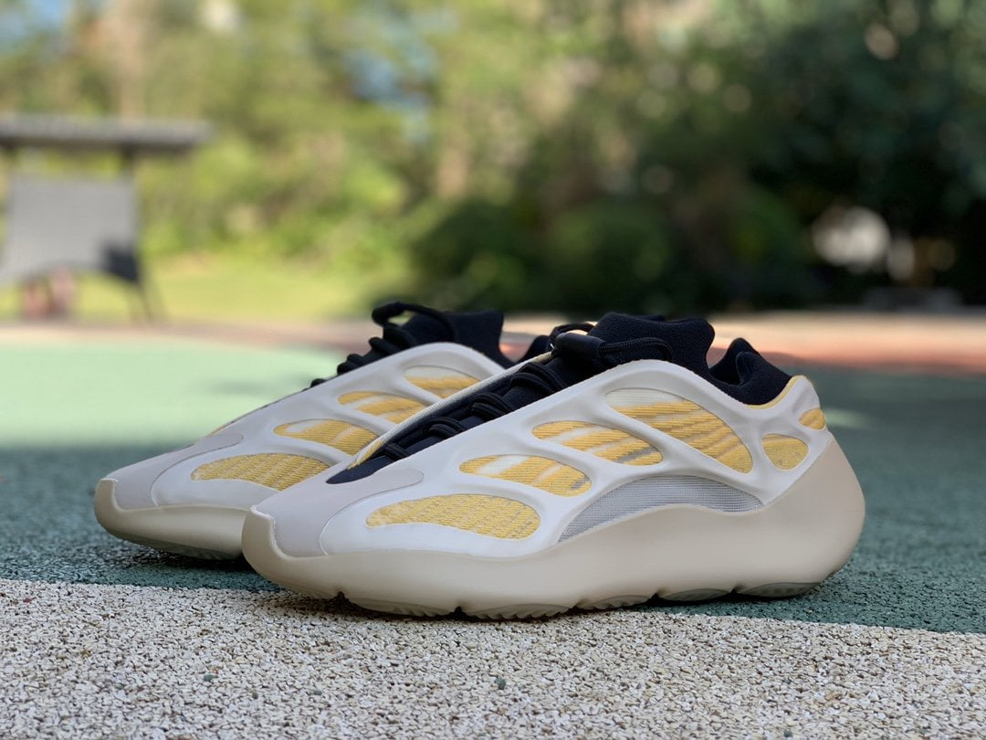 adidas Yeezy 700 V3 “Srphym”