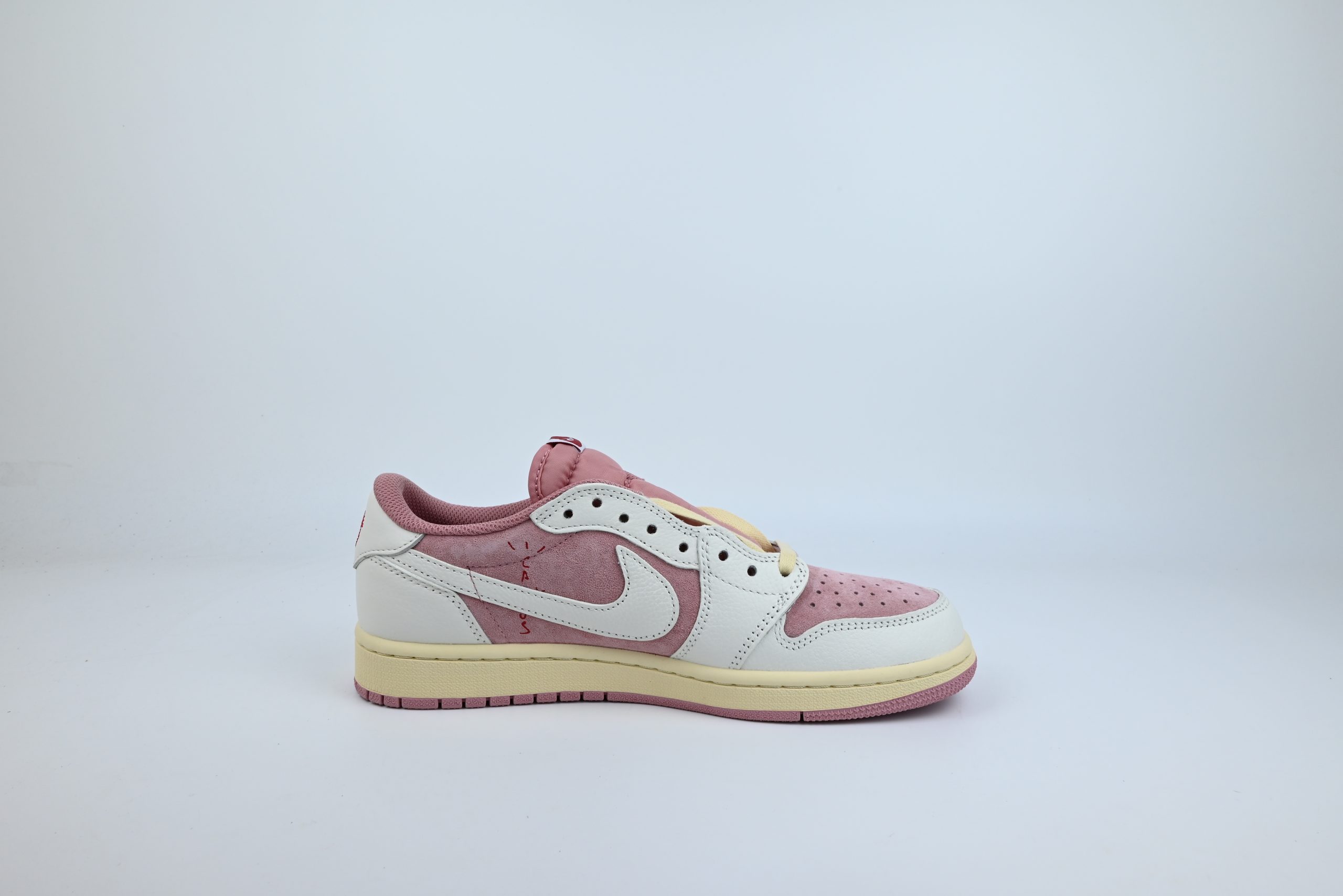 Travis Scott x Air Jordan 1 Low Sail/Shy Pink
