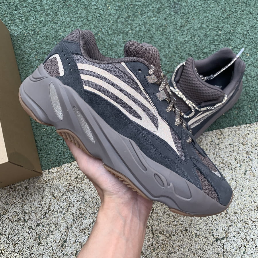 adidas Yeezy Boost 700 V2 Mauve