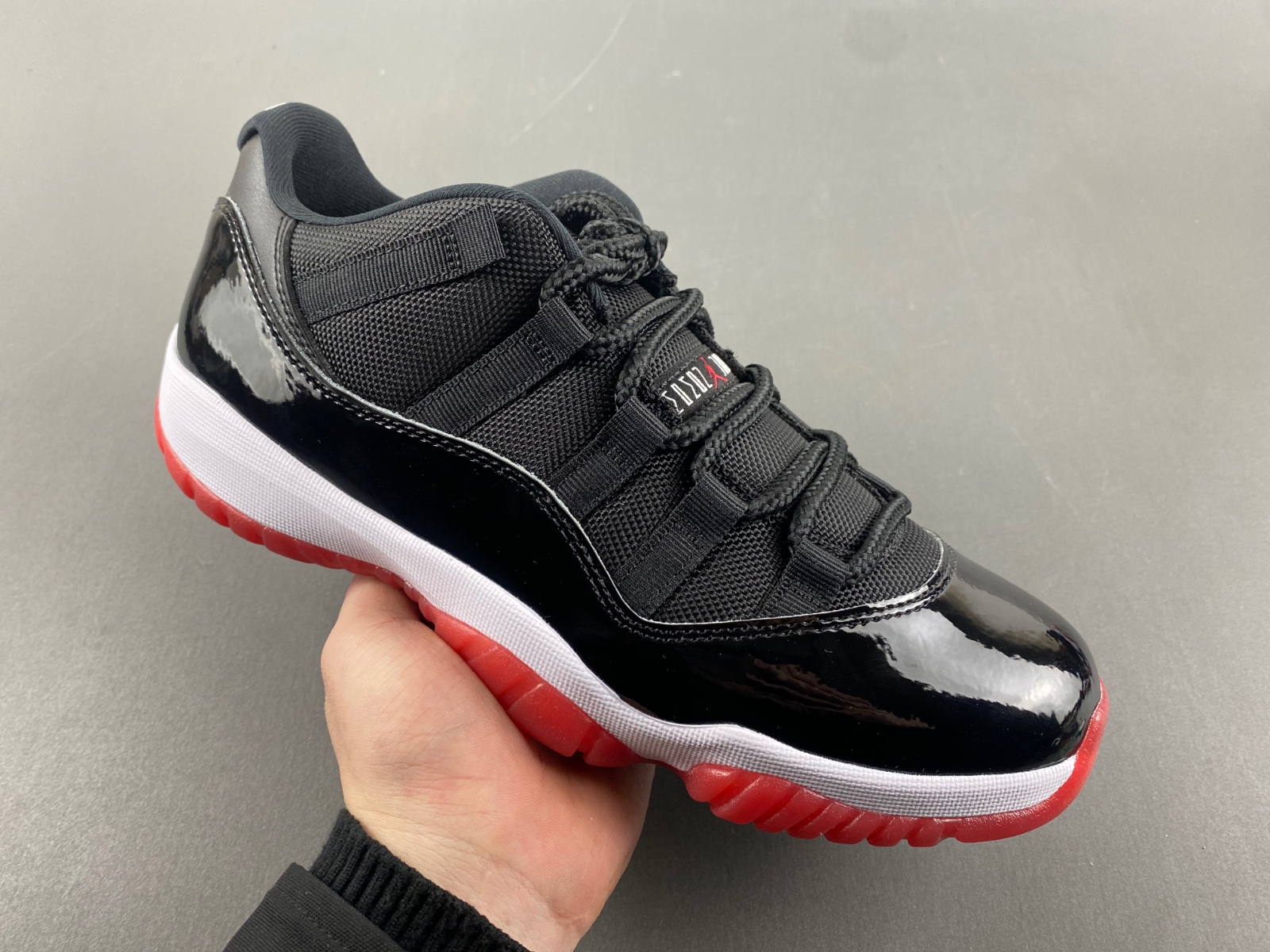 Air Jordan 11 Retro Low Bred