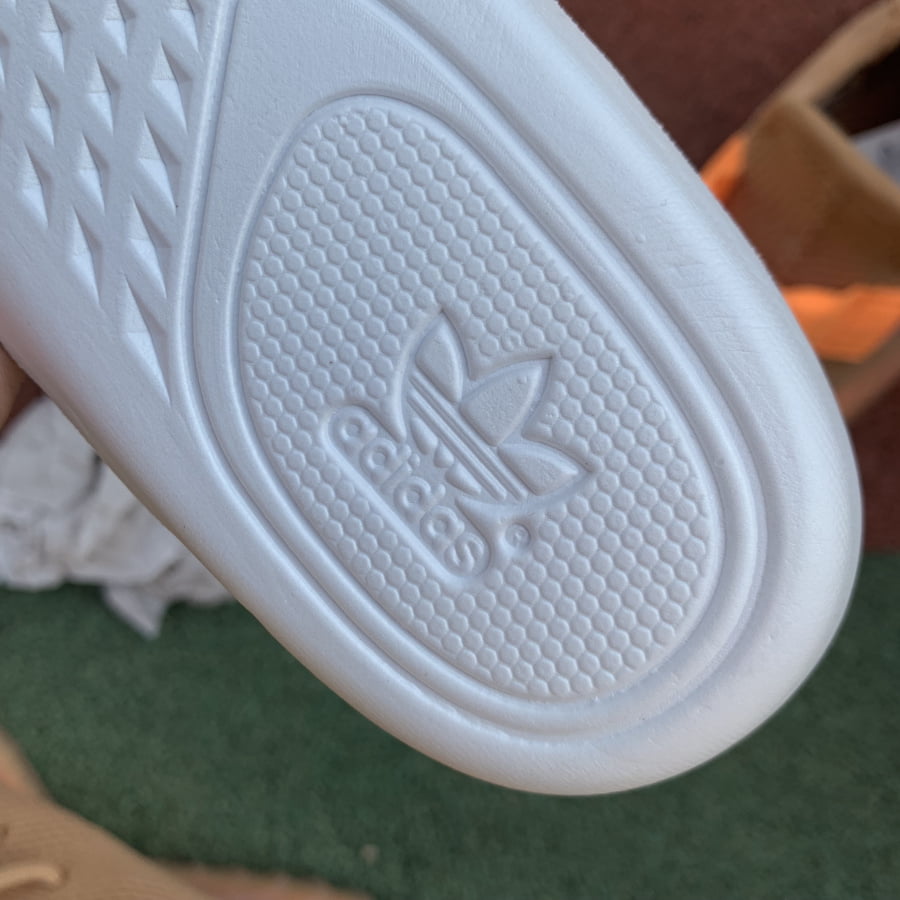 Adidas Yeezy Boost 350 V2 Clay