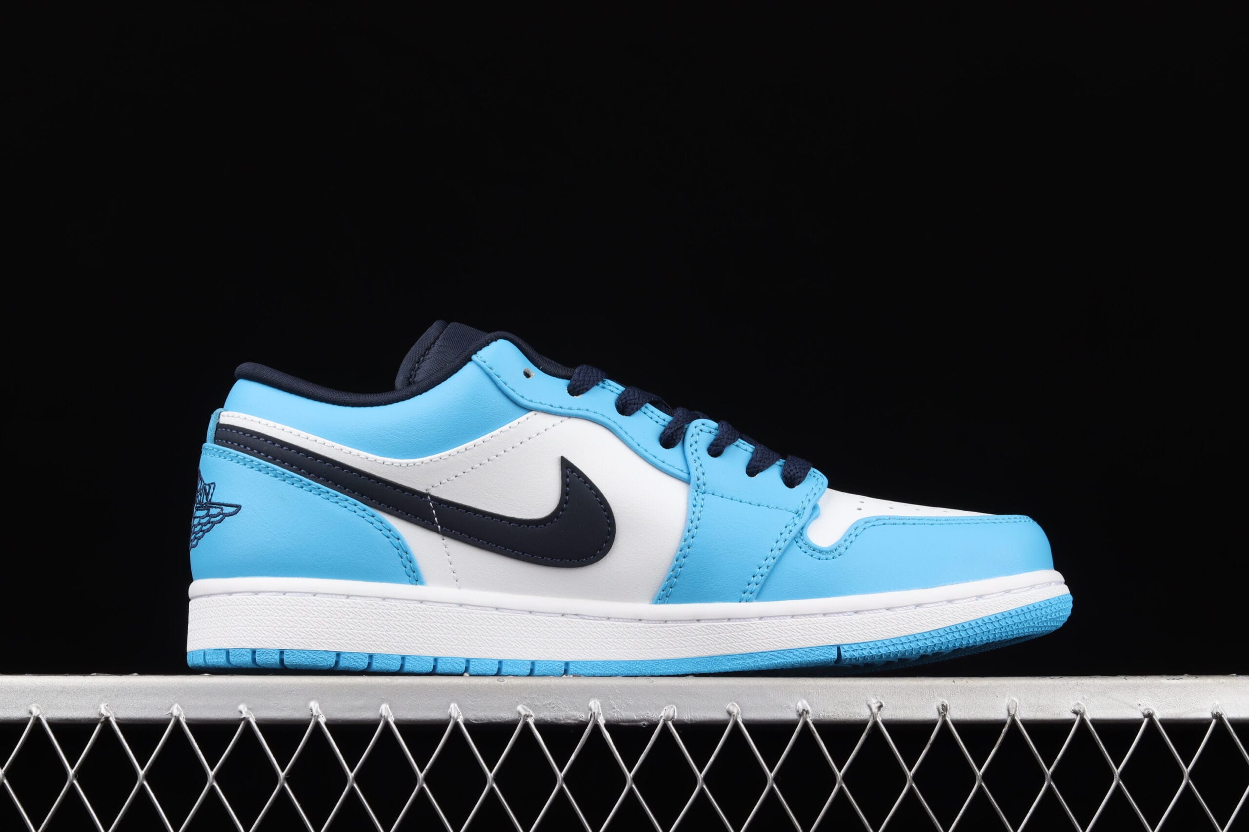 Jordan 1 Low, UNC