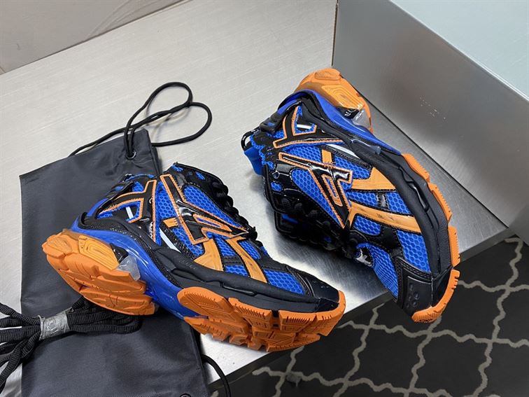 BALENCIAGA RUNNER SNEAKER IN BLUE – BLA054