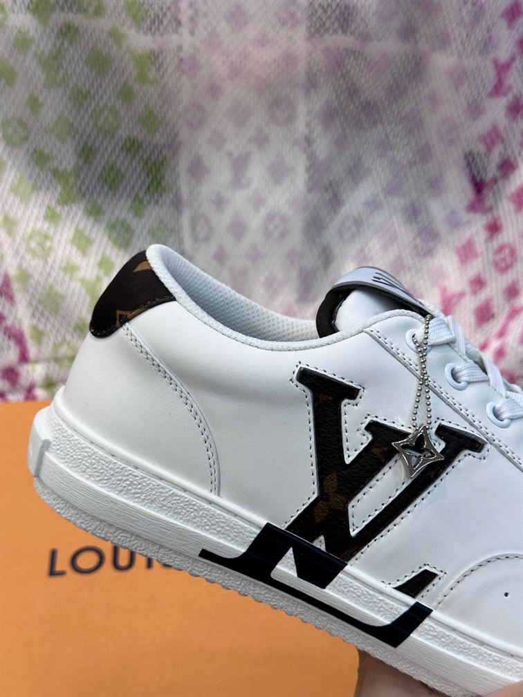 LOUIS VUITTON CHARLIE SNEAKER – LVS156