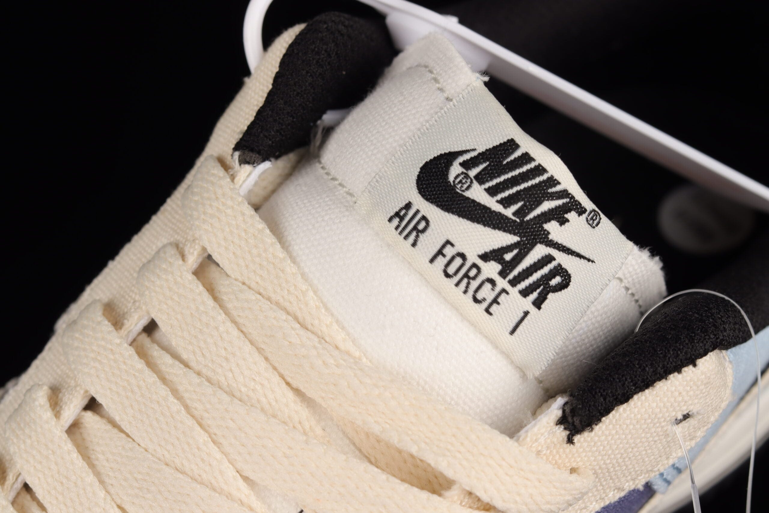 Nike Air Force 1 ’07 Low Beige White Purple