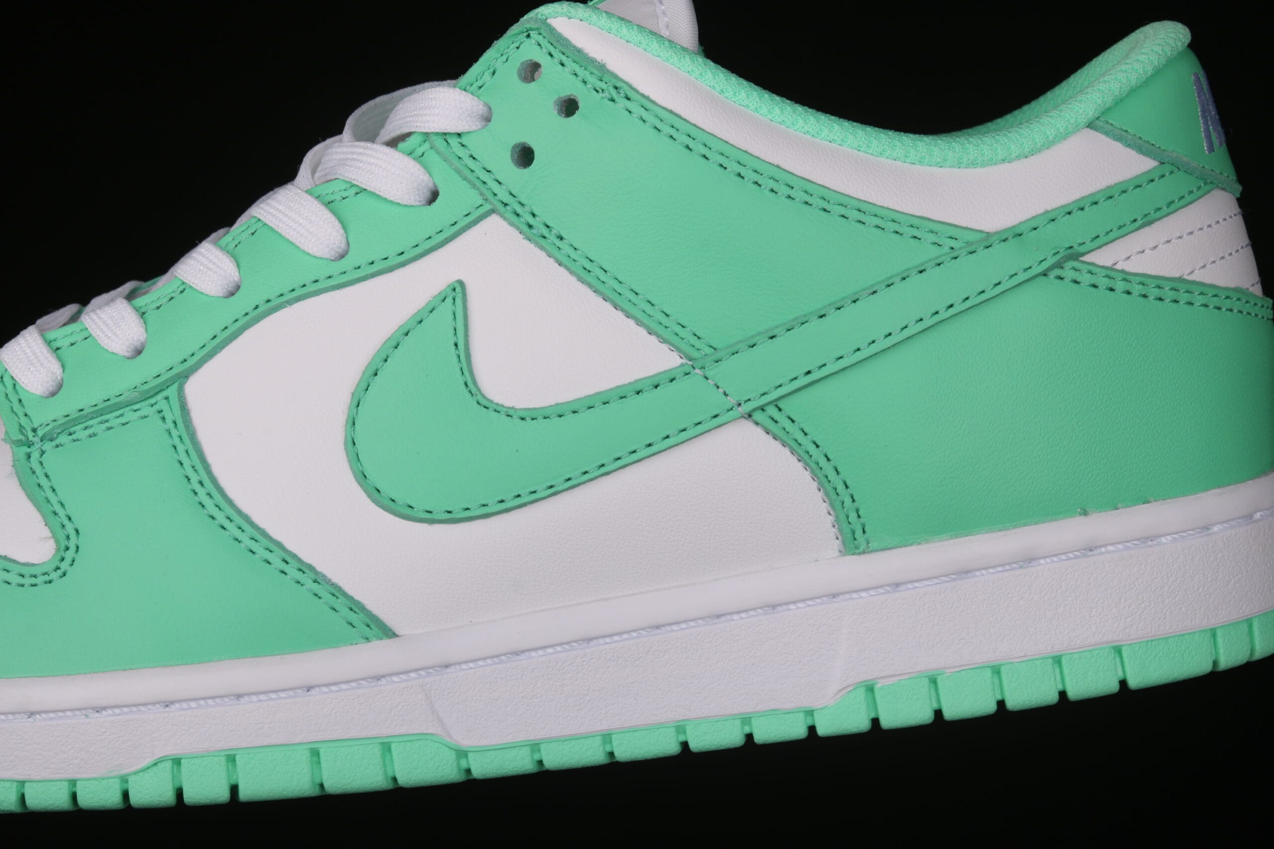 Nike Dunk Low Green Glow
