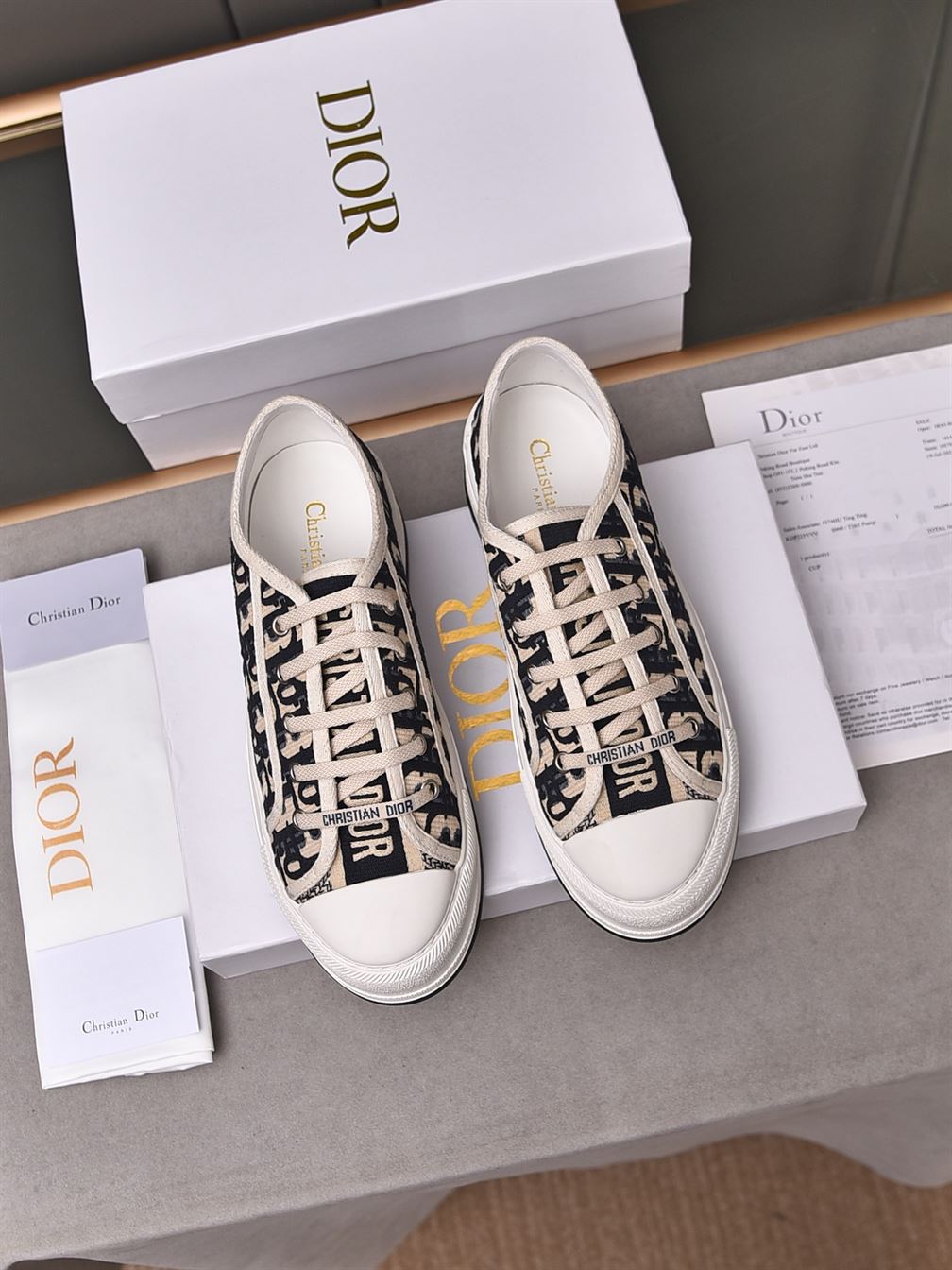 DIOR WALK’N’DIOR PLATFORM LOW-TOP SNEAKER – DO143