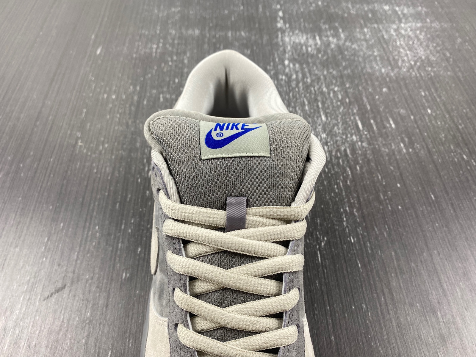 Nike SB Dunk Low London