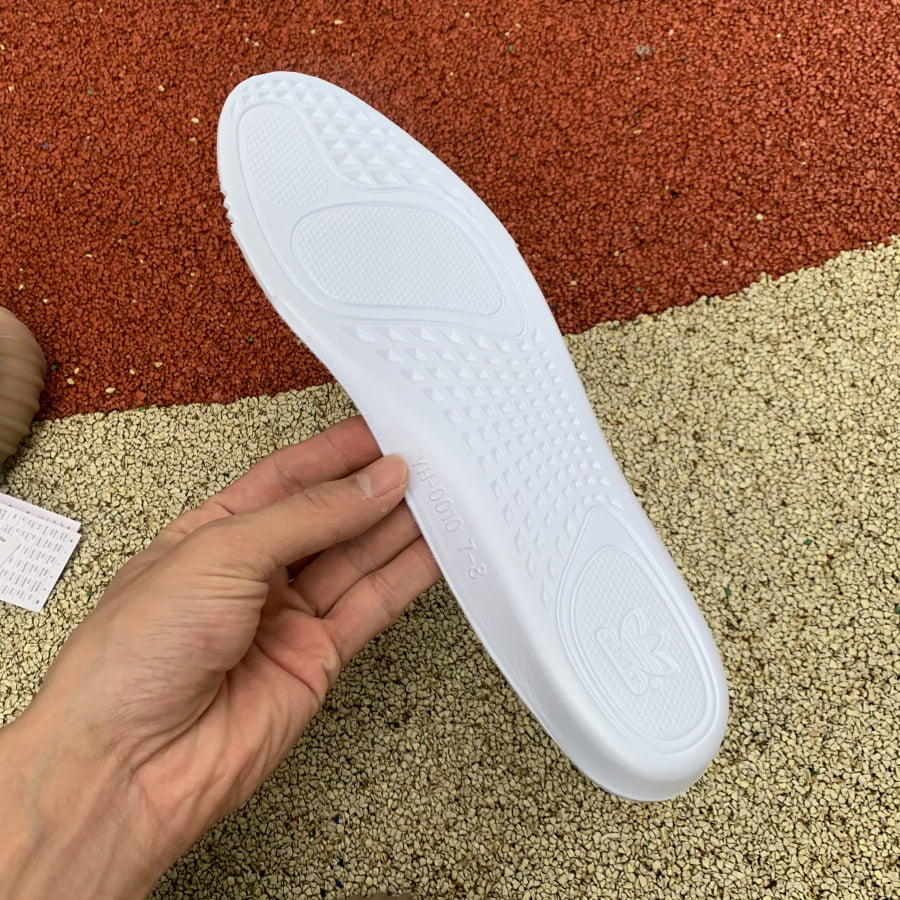 Adidas Yeezy Boost 350 V2 Fade