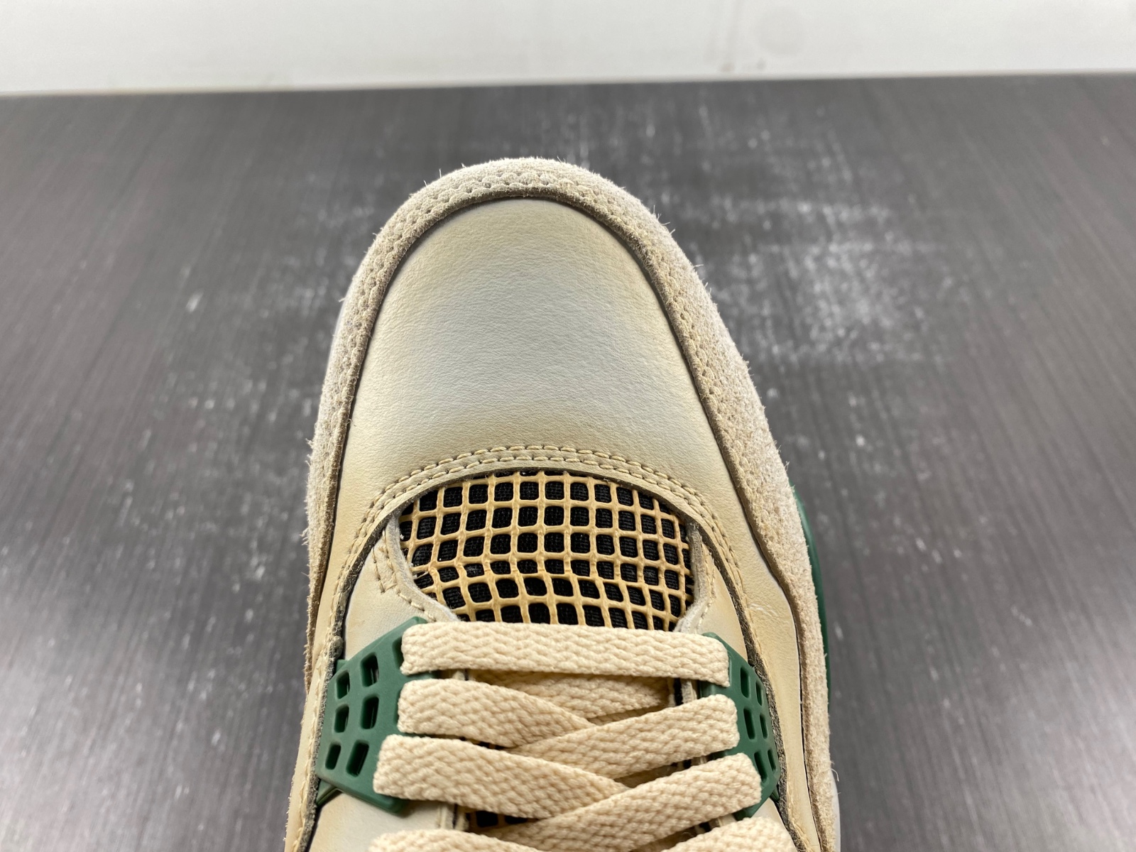 Air Jordan 4 Venusuar