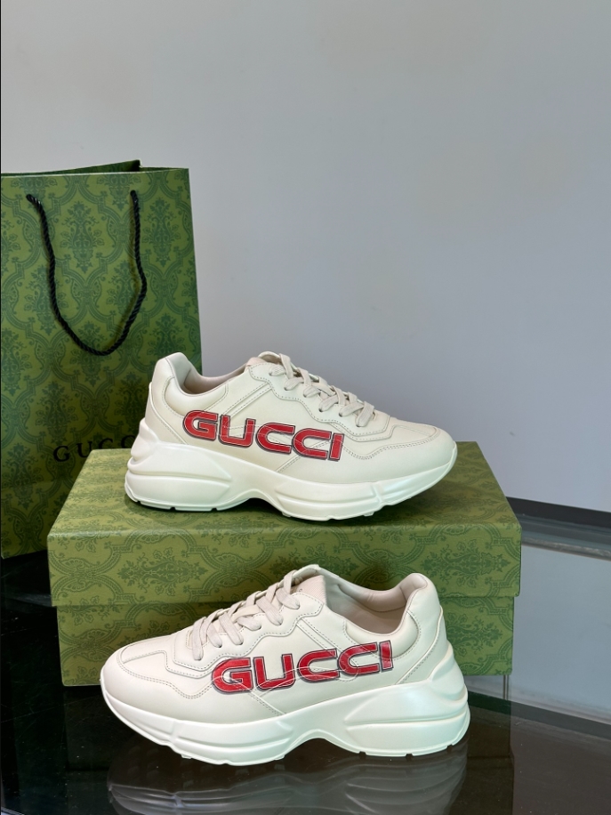 Gucci Ivory Leather Trainers In Neutrals Sneaker – GCC174
