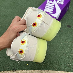 Nike SB Dunk Low Mummy