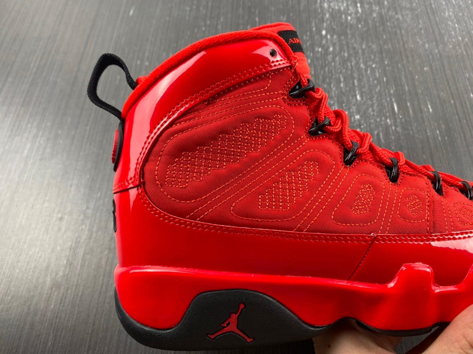 Jordan 9 Retro Chile Red
