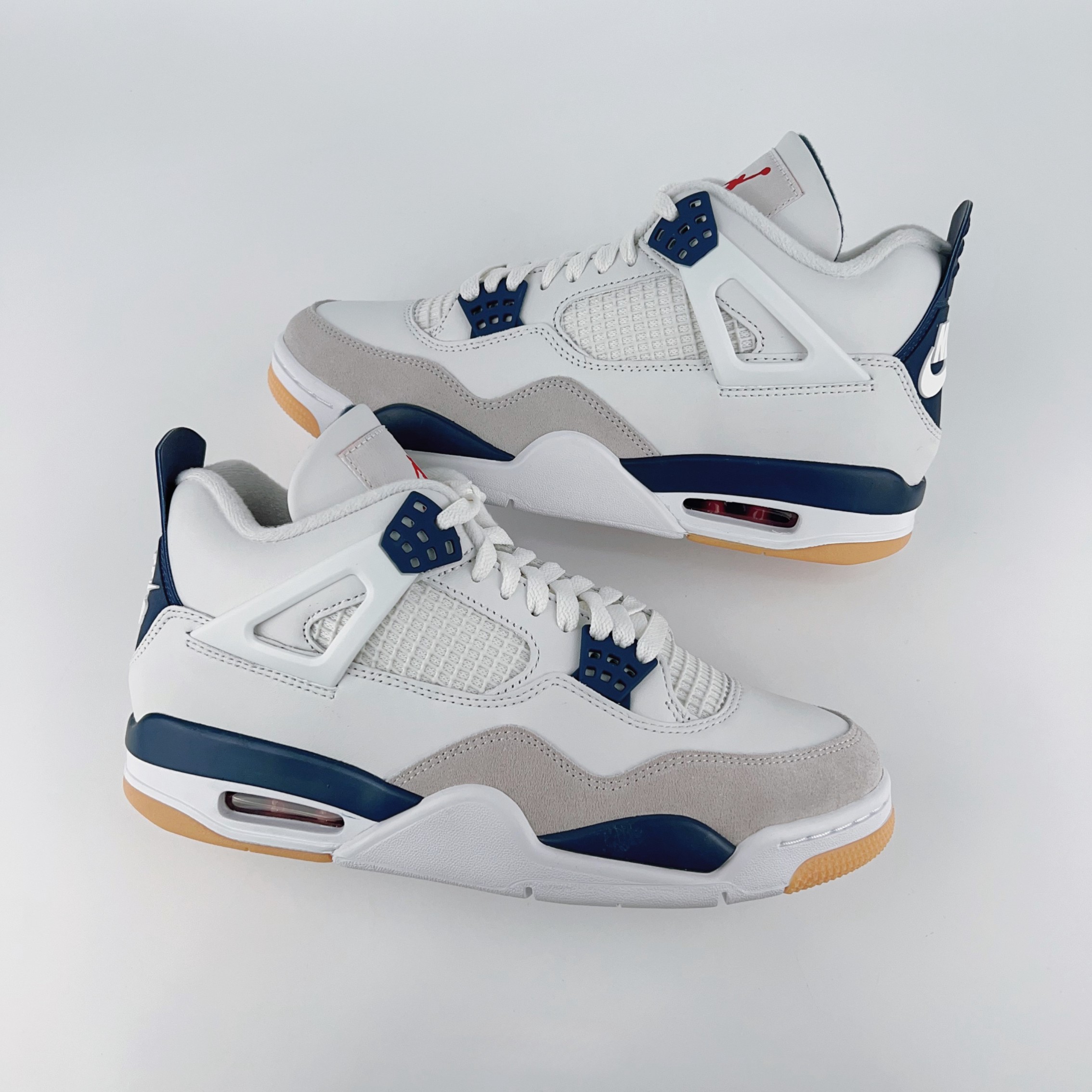 Nike SB x Air Jordan 4 “Navy”