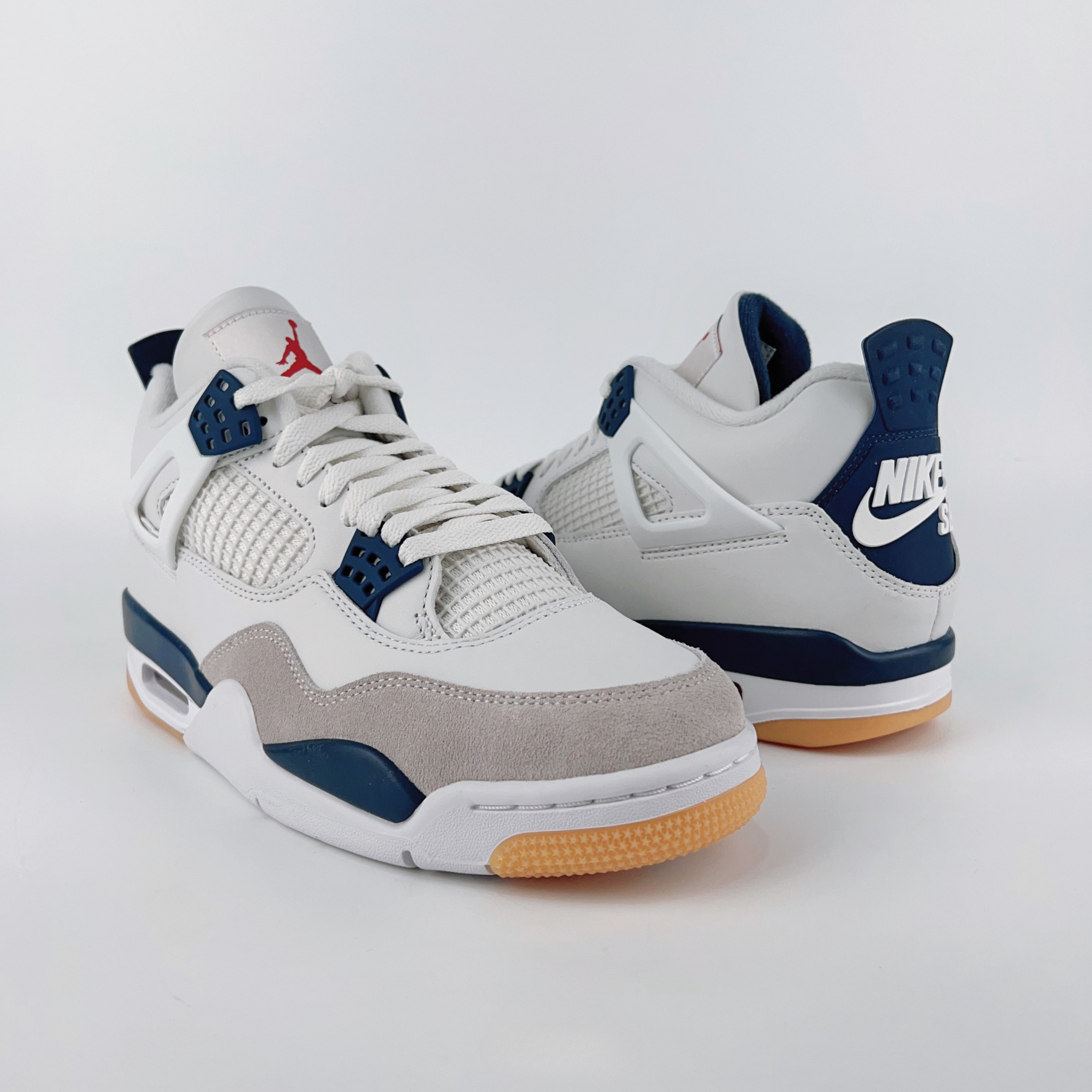 Nike SB x Air Jordan 4 “Navy”