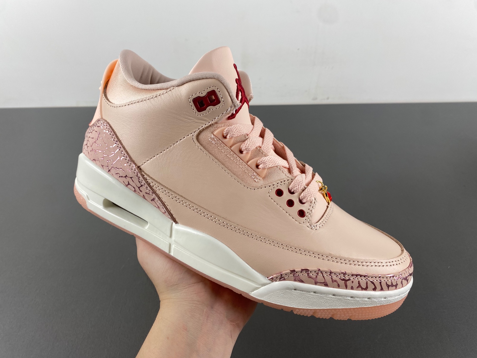 Air Jordan 3 “Valentine’s Day”