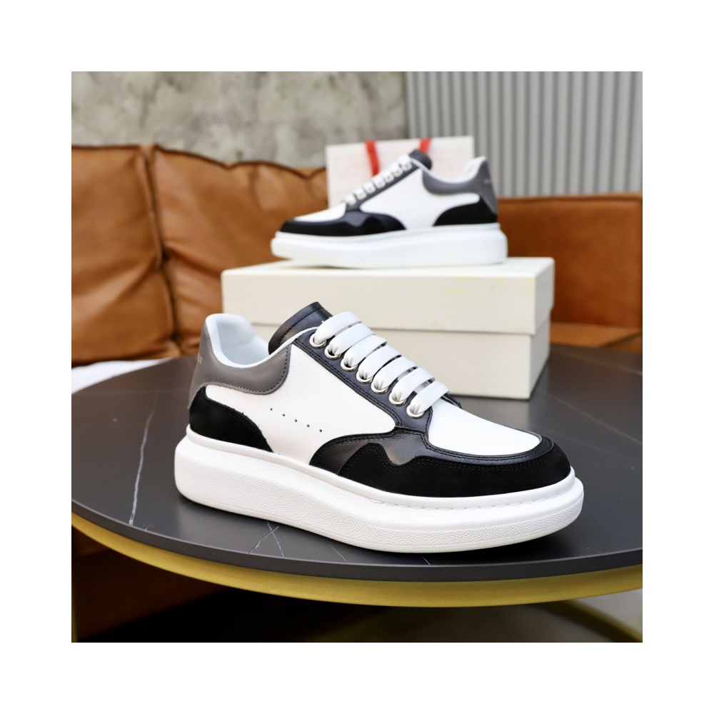 Alexander McQueen's classic star hit all-match white shoes