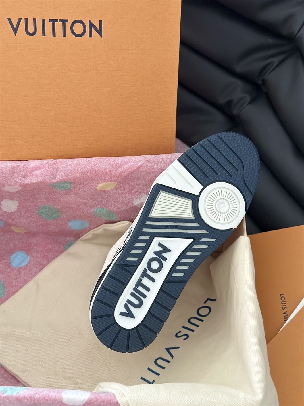 LOUIS VUITTON LV TRAINER SNEAKER – LVS193