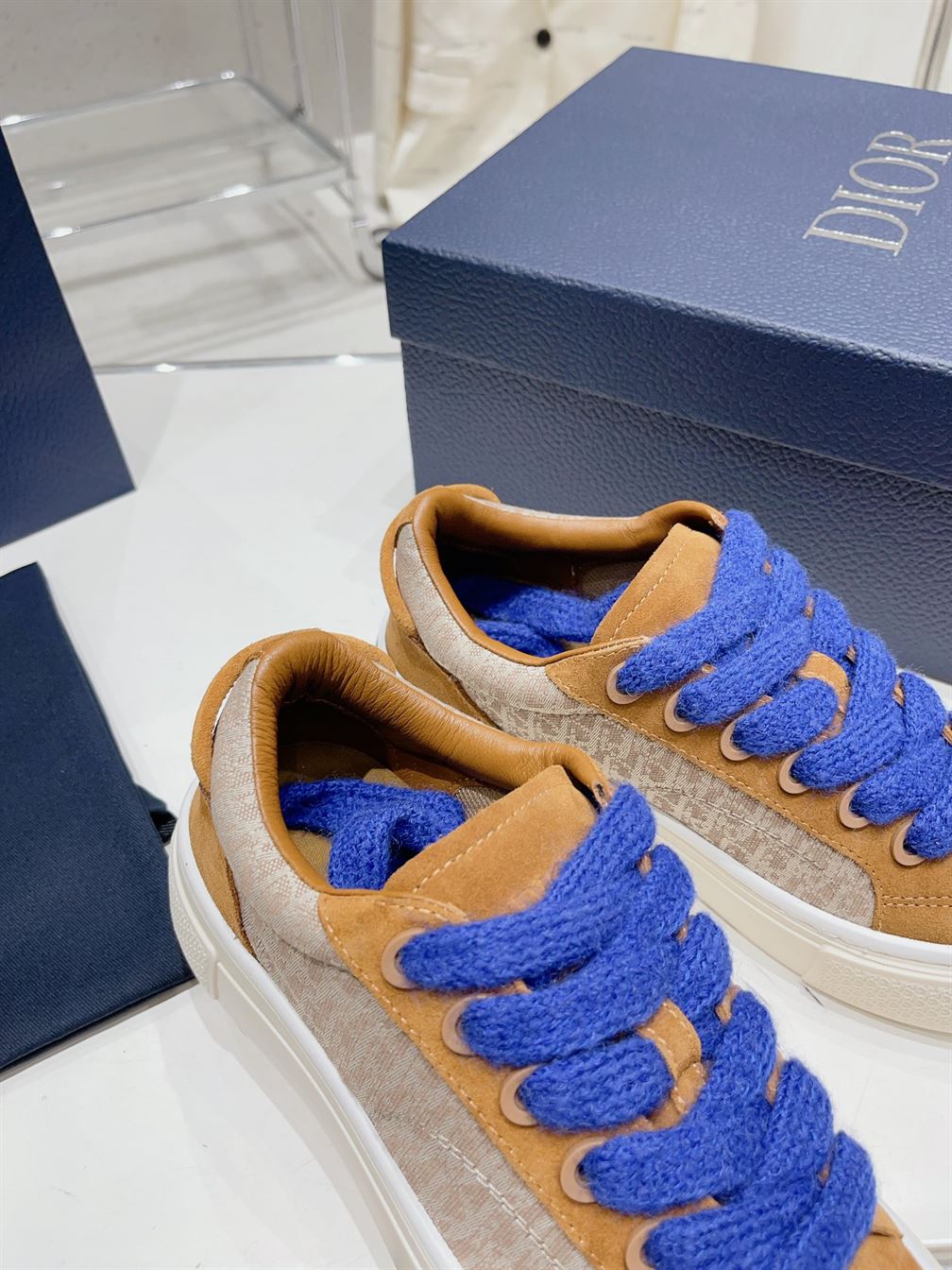 B33 SNEAKER BROWN CREAM OBLIQUE JACQUARD – DO133